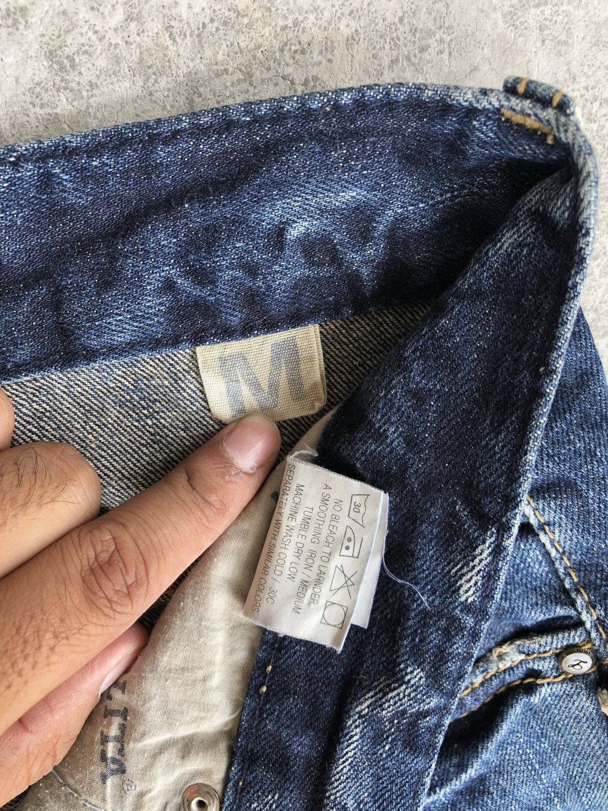 Japanese Brand Rare Yoshitomo Nara Lolita Dog Distressed Jeans Size US 32 / EU 48 - 17 Thumbnail