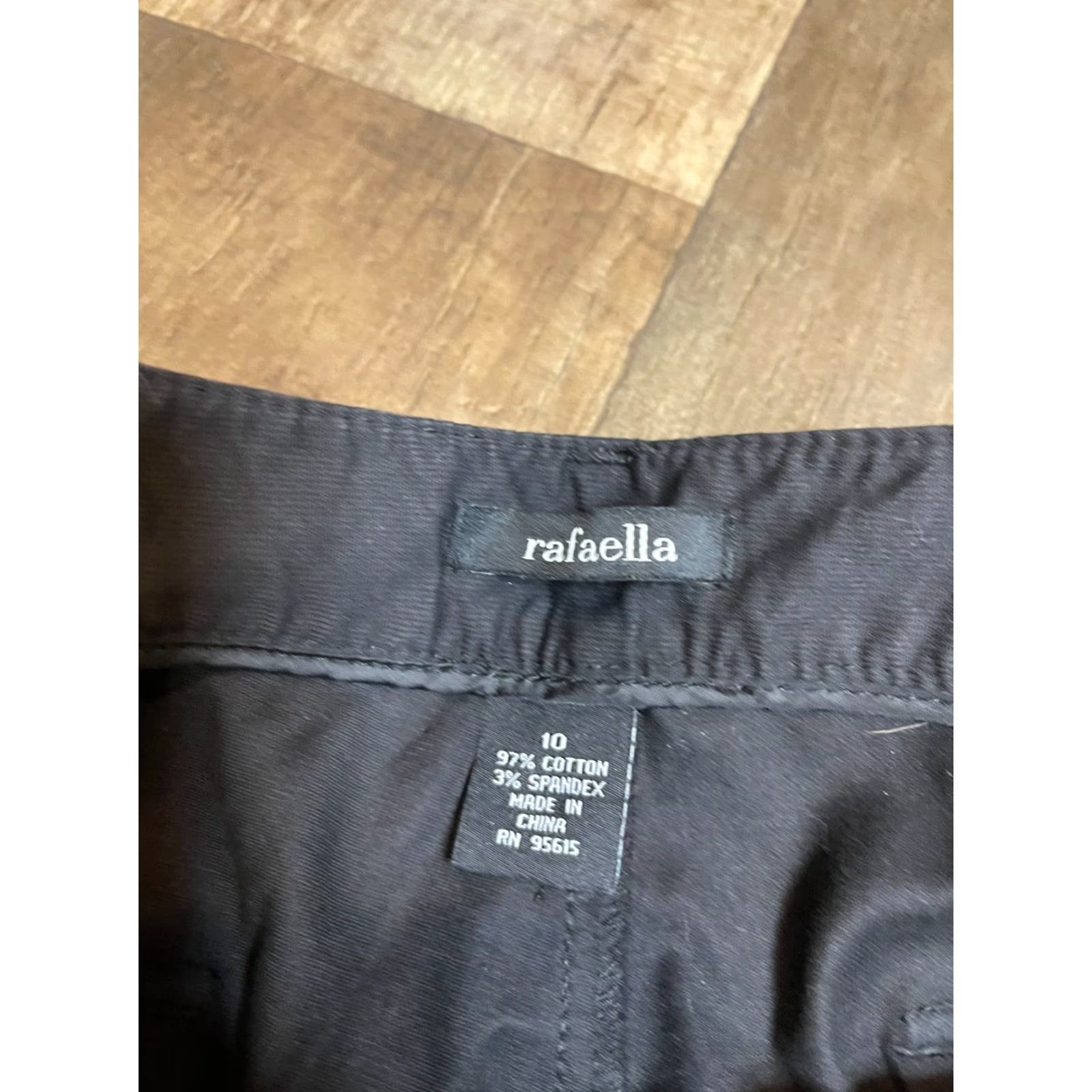 Vintage Rafaella Capri Pants Womens Size 10 Black Capris - Rafaella - Pants - Capris - Black - Size 10 - Women - Casual - Stretch Size 32" / US 10 / IT 46 - 4 Thumbnail