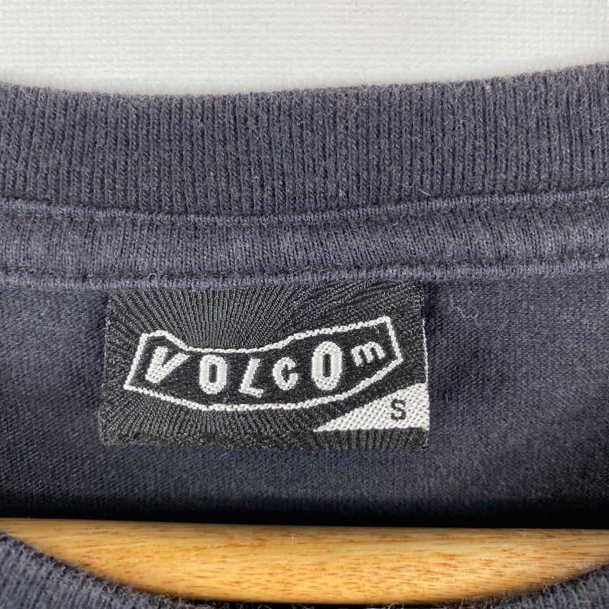 Vintage × Volcom Vintage 00's VOLCOM Featured Artist Series JAMIE LYNN Size US S / EU 44-46 / 1 - 6 Thumbnail