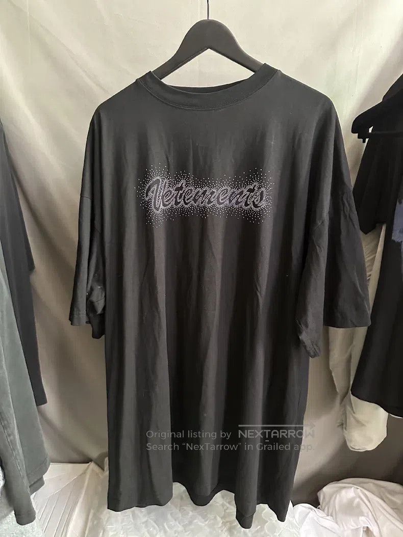 Vetements Vetements Logo rhinestone short sleeve Size US S / EU 44-46 / 1 - 1 Thumbnail