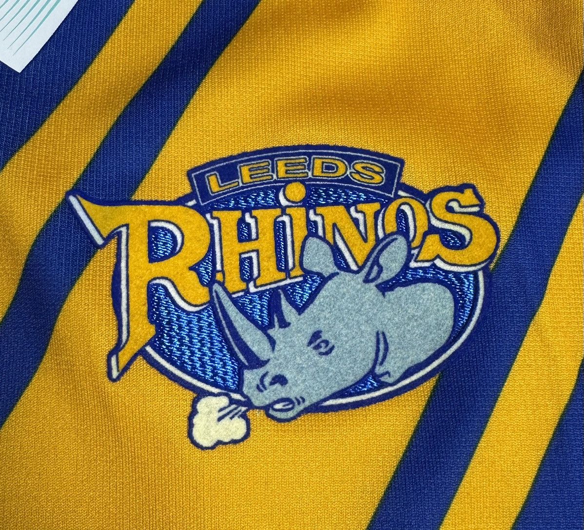 Vintage Leeds Rhinos 2006 Home Rugby Shirt Jersey Patrick Size US L / EU 52-54 / 3 - 9 Thumbnail
