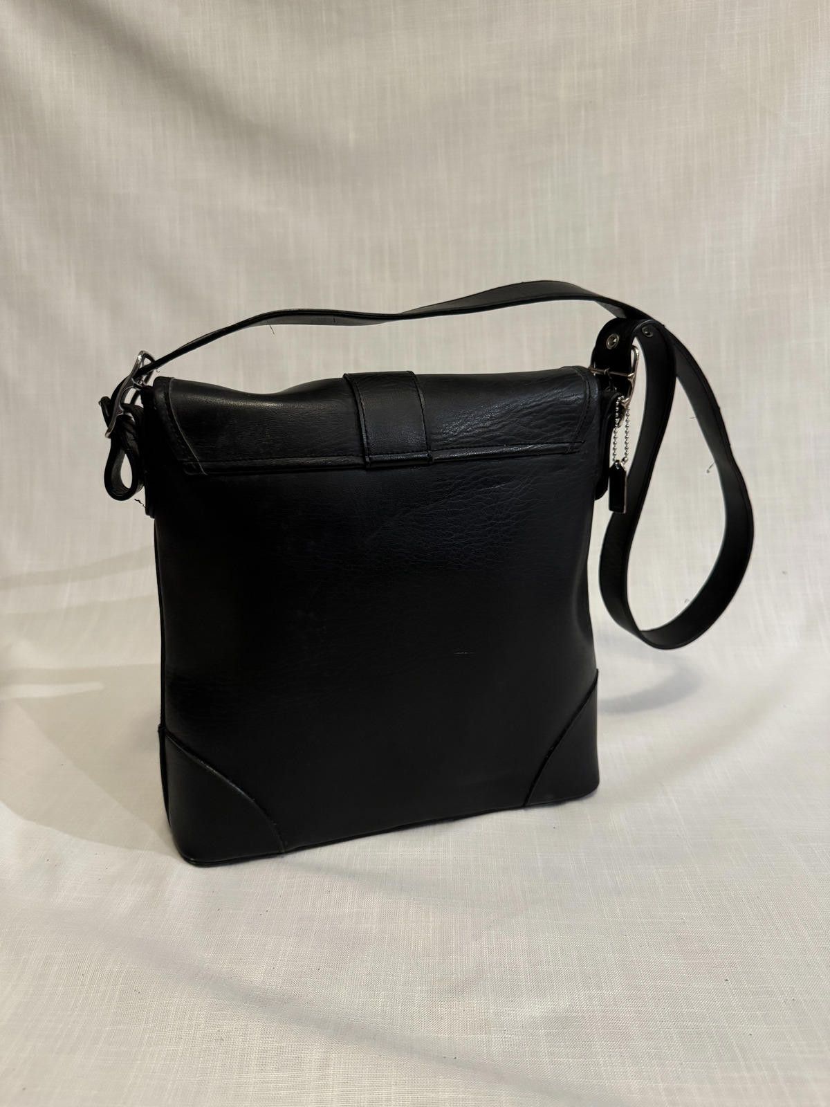 Coach Stylish Coach Black Leather Handbag Size ONE SIZE - 2 Thumbnail