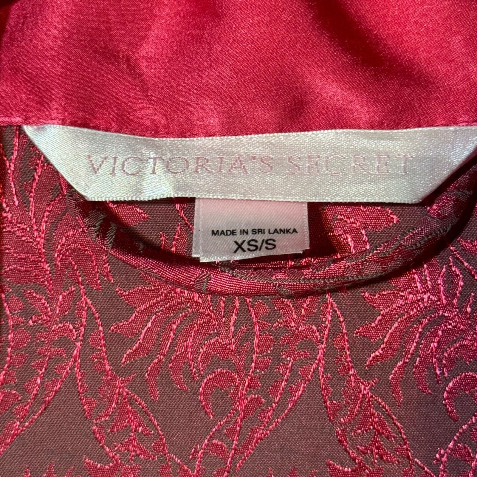 Victoria's Secret Victoria's Secret's Robe XS/S Red/Pink Brocade Robe No Belt Size ONE SIZE - 5 Thumbnail