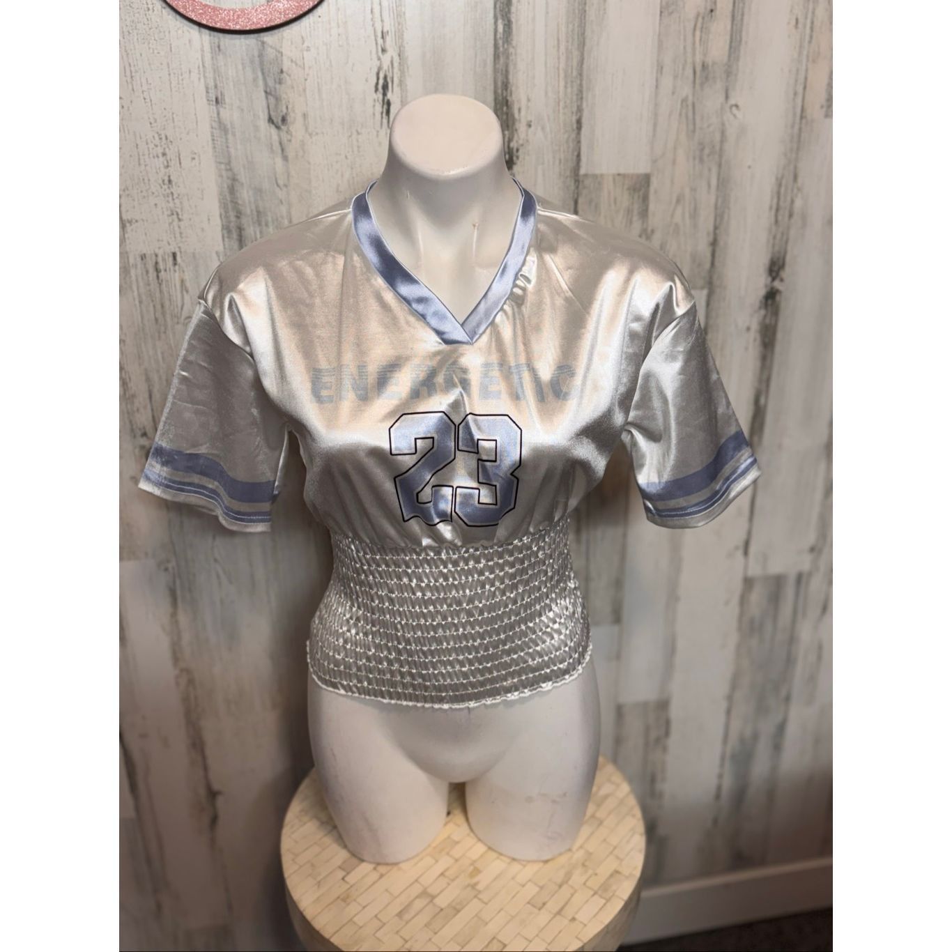 Other Metallic Silver “Energetic 23” Crop Top Women’s Small Shiny Football Jersey Style Size S / US 4 / IT 40 - 4 Thumbnail