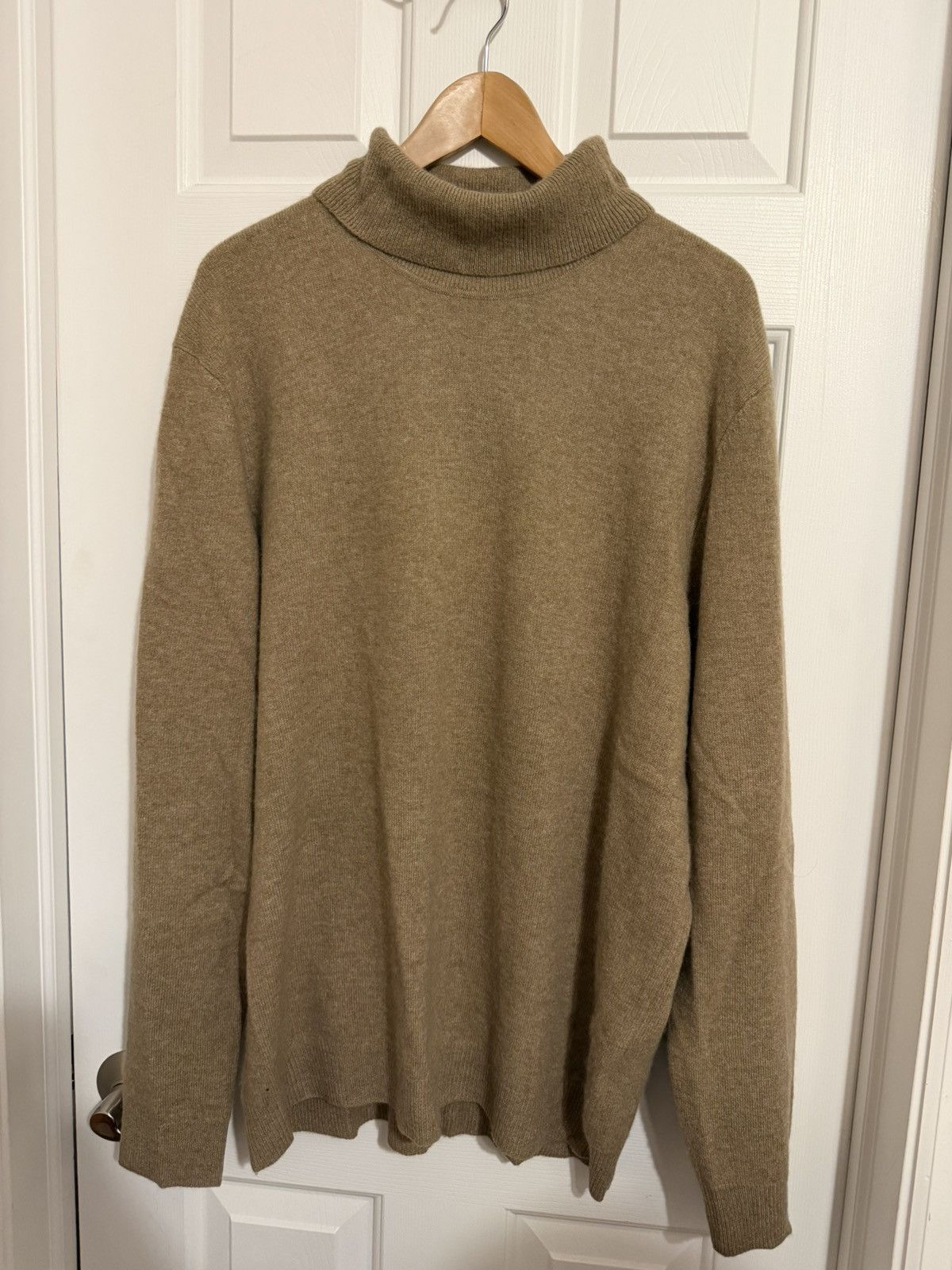 Club Room Cashmere Turtle Neck Sweater Size US XL / EU 56 / 4 - 1 Thumbnail