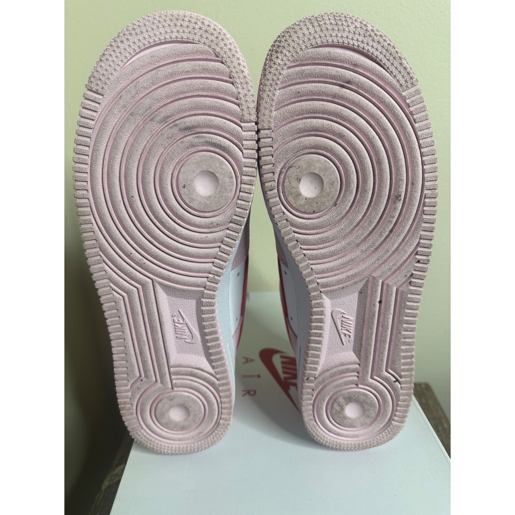 Nike Air Force 1 ‘07 QS Valentine’s Day Love Letter Size US 9.5 / EU 42-43 - 8 Thumbnail