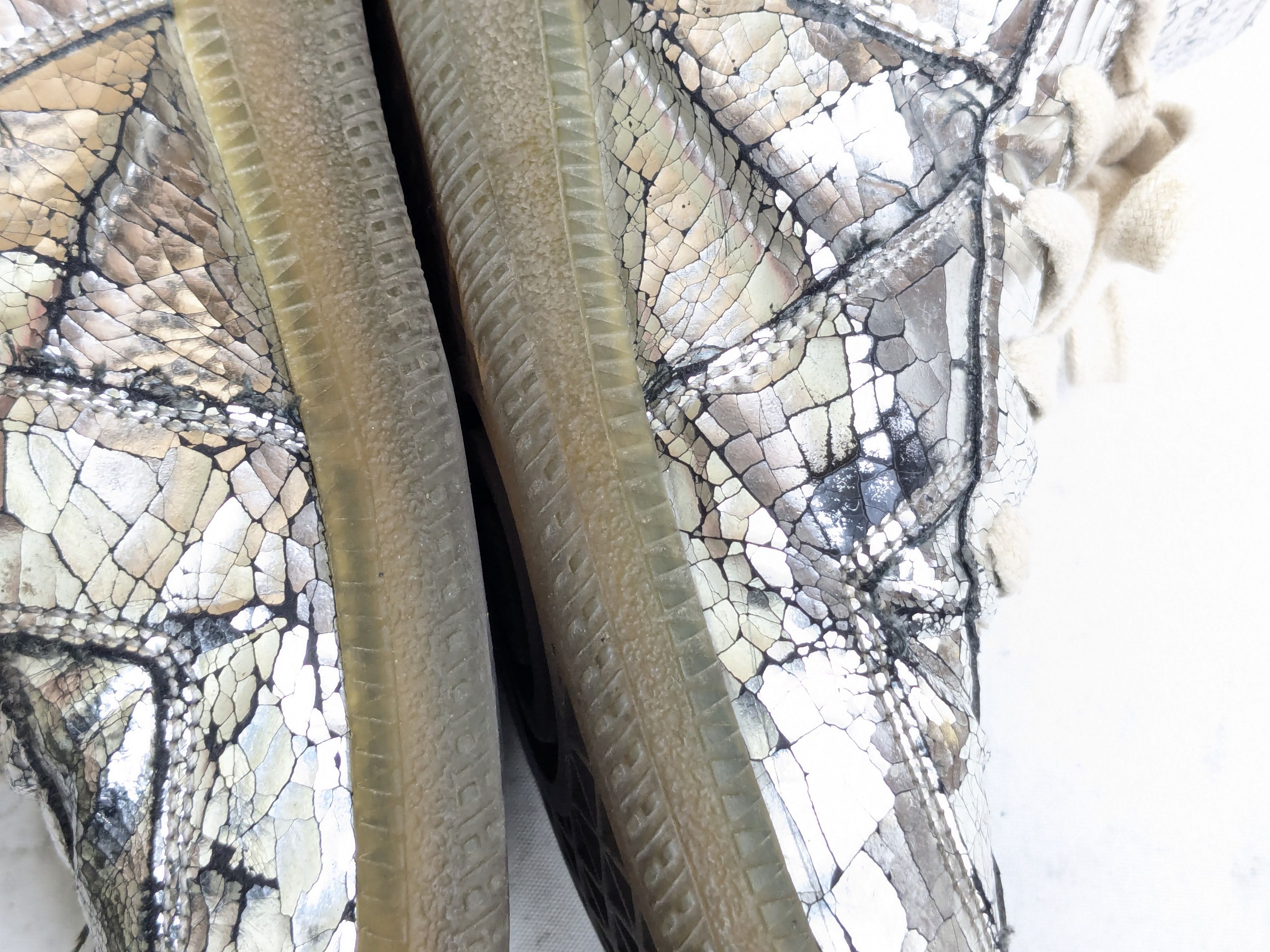 Maison Margiela Maison Margiela Replica GAT Silver 9 42 Low Tops Size US 9 / EU 42 - 11 Thumbnail
