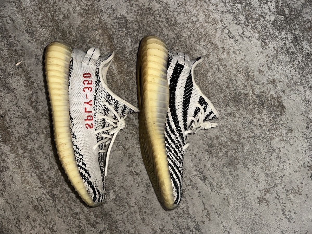 Adidas × Yeezy Zebra Yeezy Sneakers size 10 Size US 10 / EU 43 - 4 Thumbnail