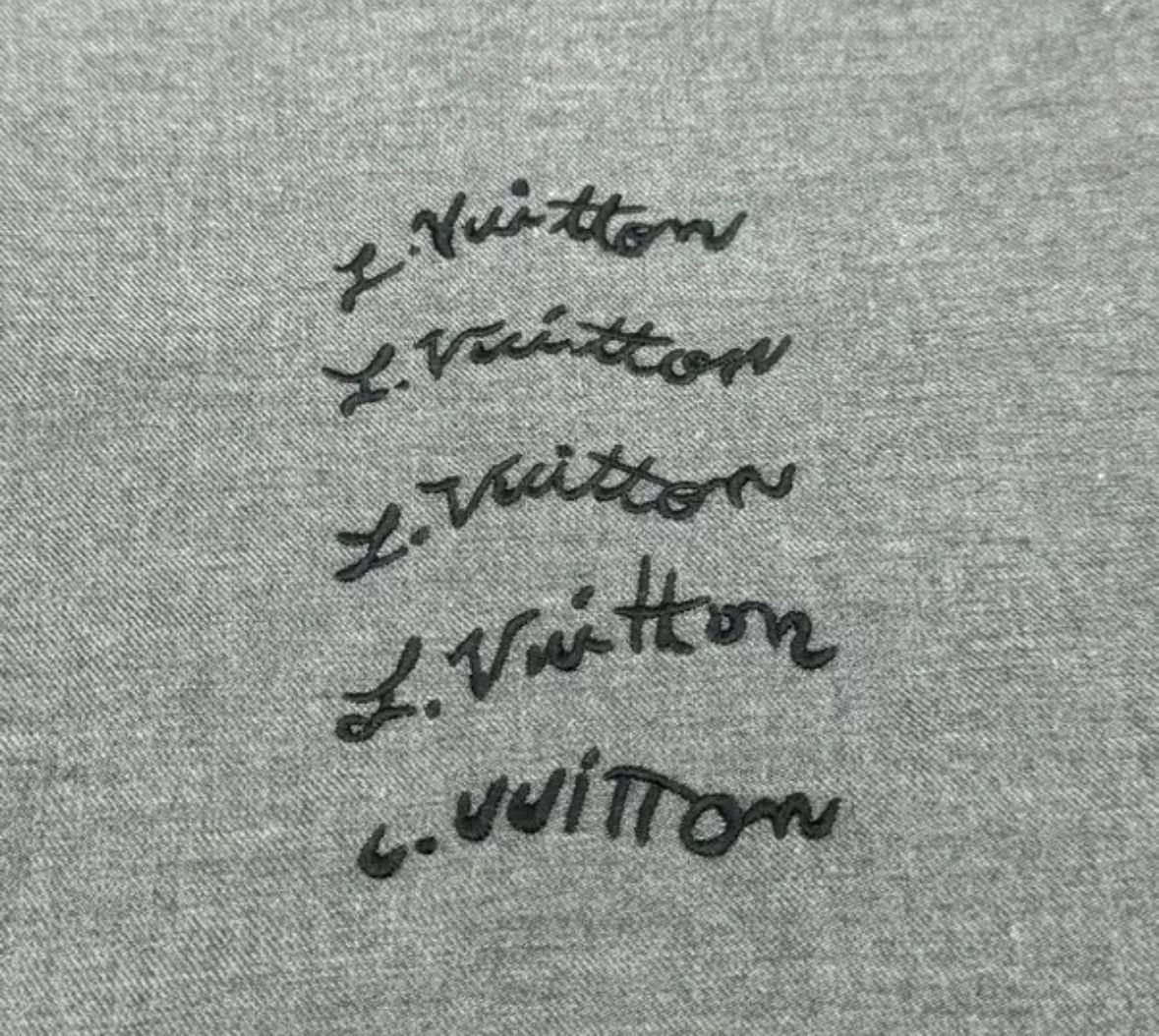Louis Vuitton LOUIS VUITTON LV Logo Embroidered Mixed Fabric Shirt Size US M / EU 48-50 / 2 - 3 Thumbnail