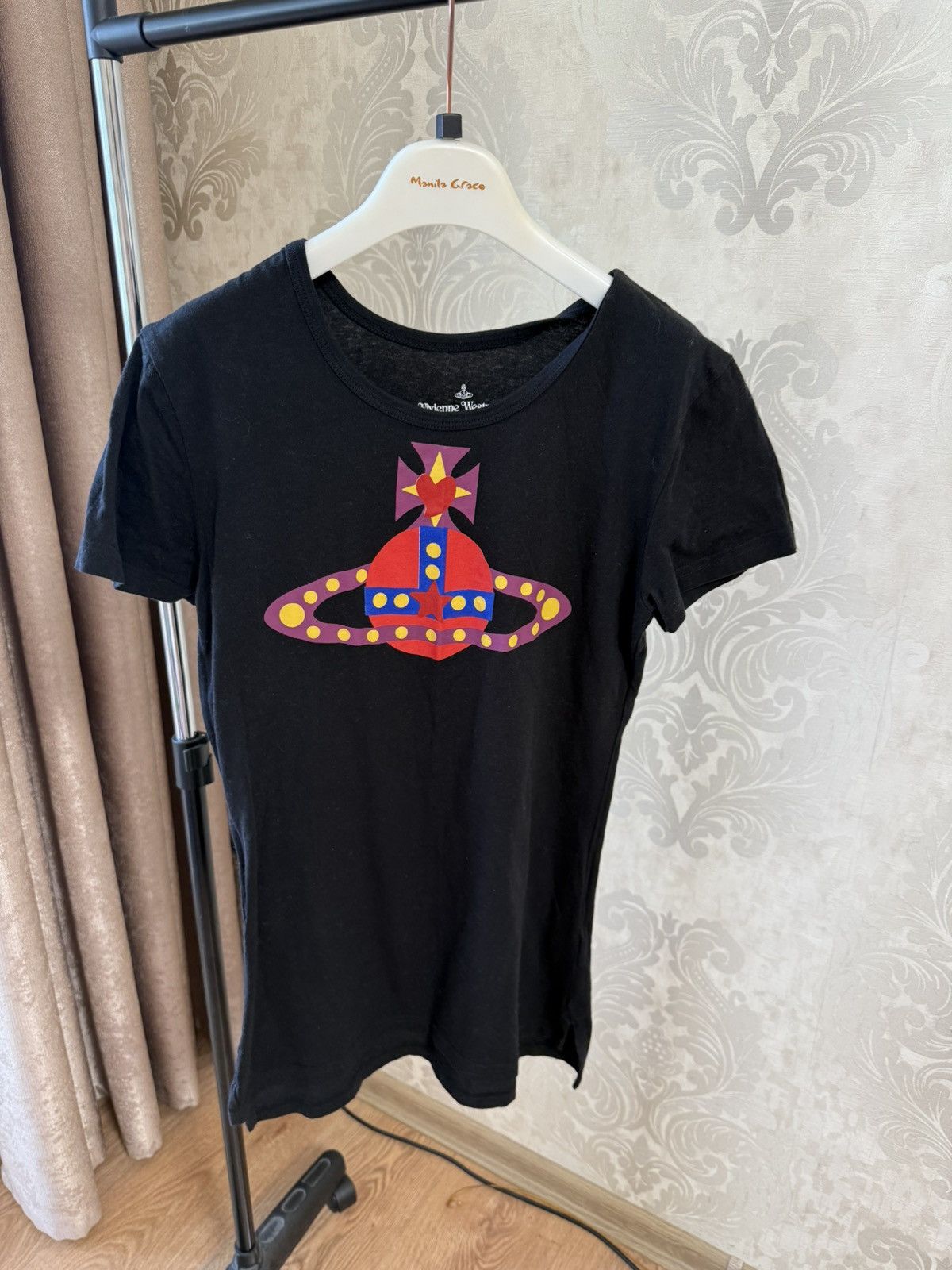 VIVIENNE WESTWOOD BLACK ORB LOGO GRAPHIC T SHIRT