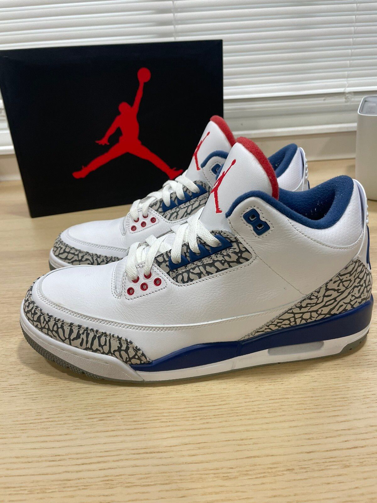 Pre-owned Jordan Brand Retro 3 True Blue 2016 Shoes In White