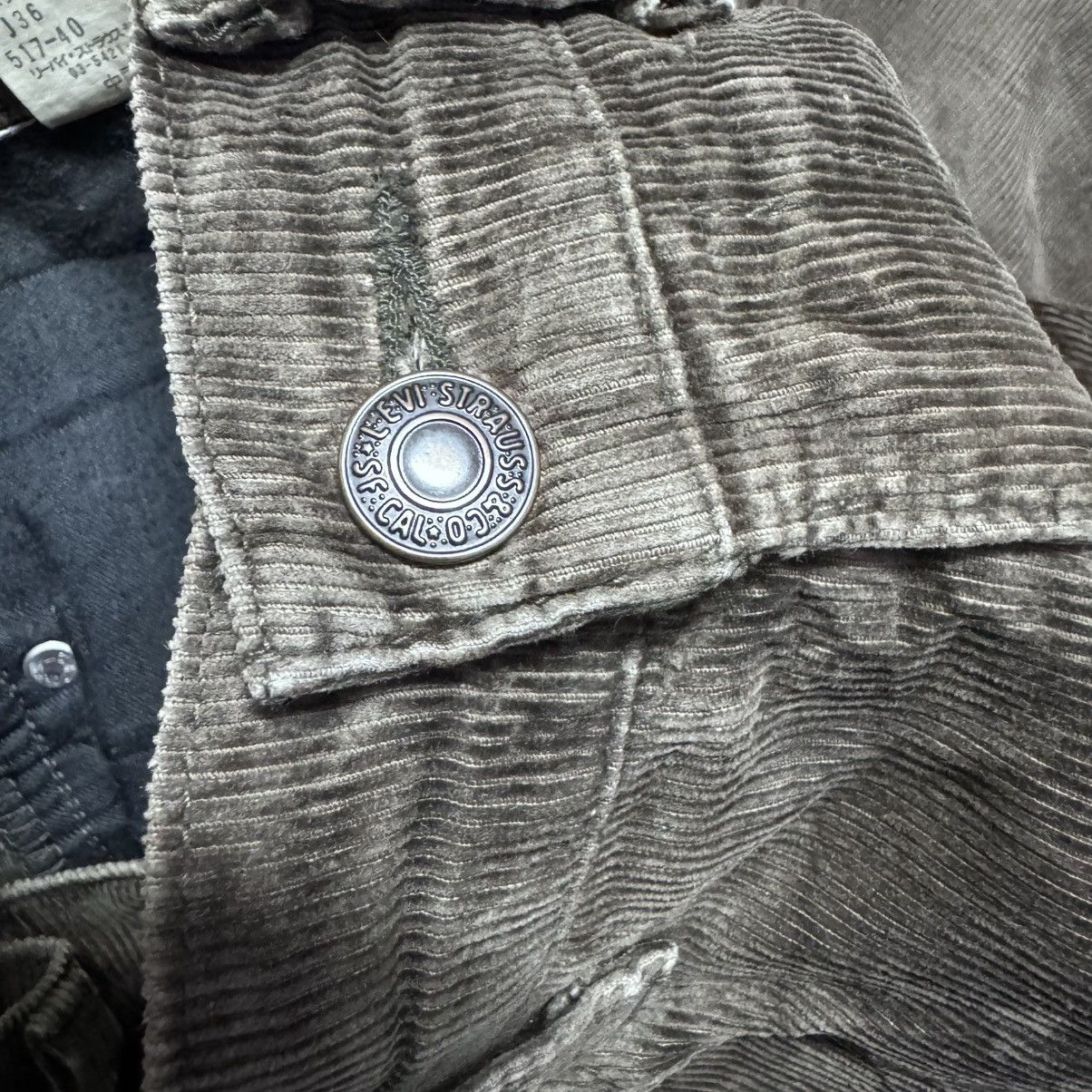 Levi's Vintage Levis 517 Brown Corduroy Flare Jeans Hedi Slimane Size US 32 / EU 48 - 19 Thumbnail