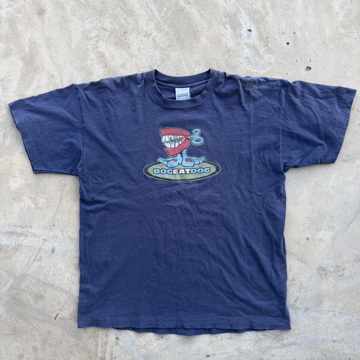 Band Tees 90s Dog Eat Dog Summer Time 1995 T-shirt Size US XL / EU 56 / 4 - 1 Thumbnail