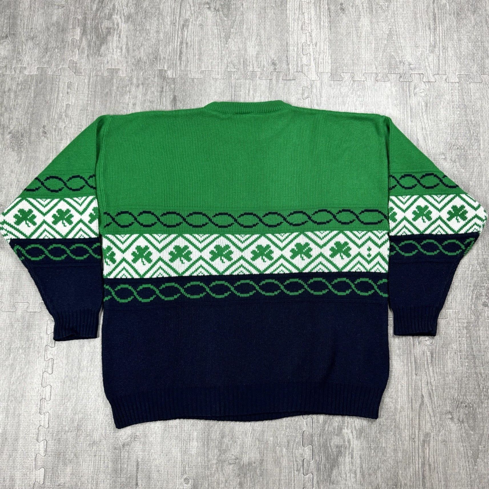Vintage VINTAGE Emerald Sports Irish Shamrock Sweater Crew Neck Long Sleeve Knit XL Green Navy Sports Mens Size US XL / EU 56 / 4 - 6 Thumbnail