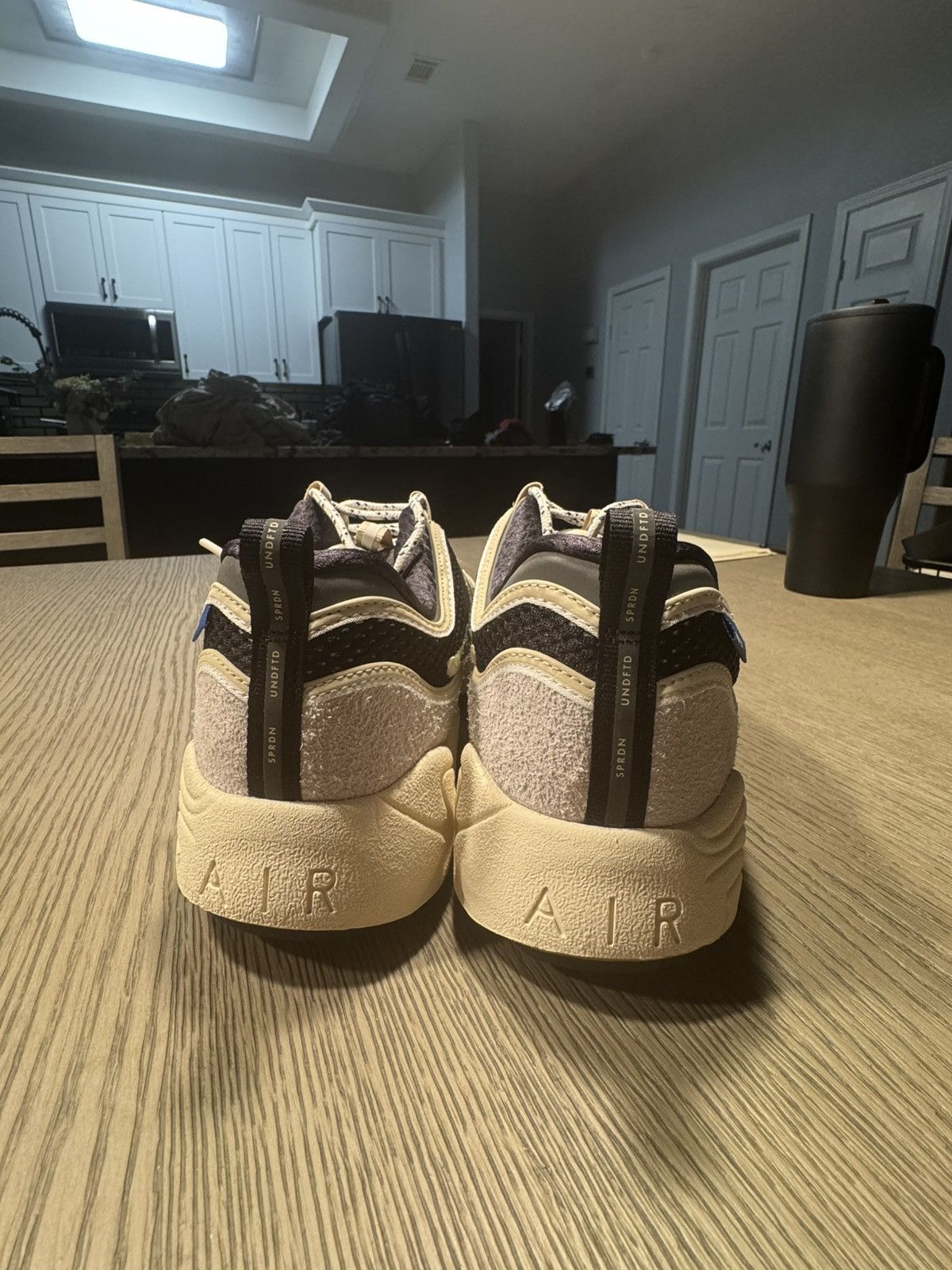 Nike × Undefeated Nike x Undefeated Spiridon Phantom Size US 11.5 / EU 44-45 - 5 Thumbnail