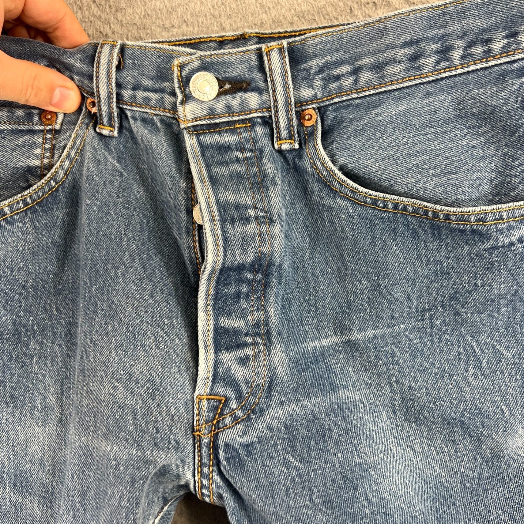 Levi's Levis 501 Jeans Men’s 30x328 Button Fly Distressed Size US 30 / EU 46 - 7 Thumbnail