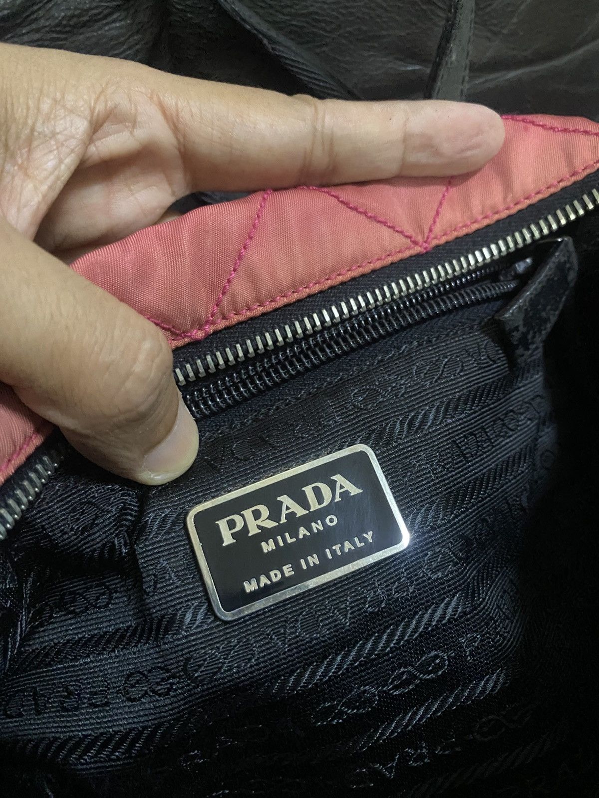 Prada Authentic Vintage Prada Tessuto Nyalon Shoulder Tote Bag Size ONE SIZE - 20 Thumbnail