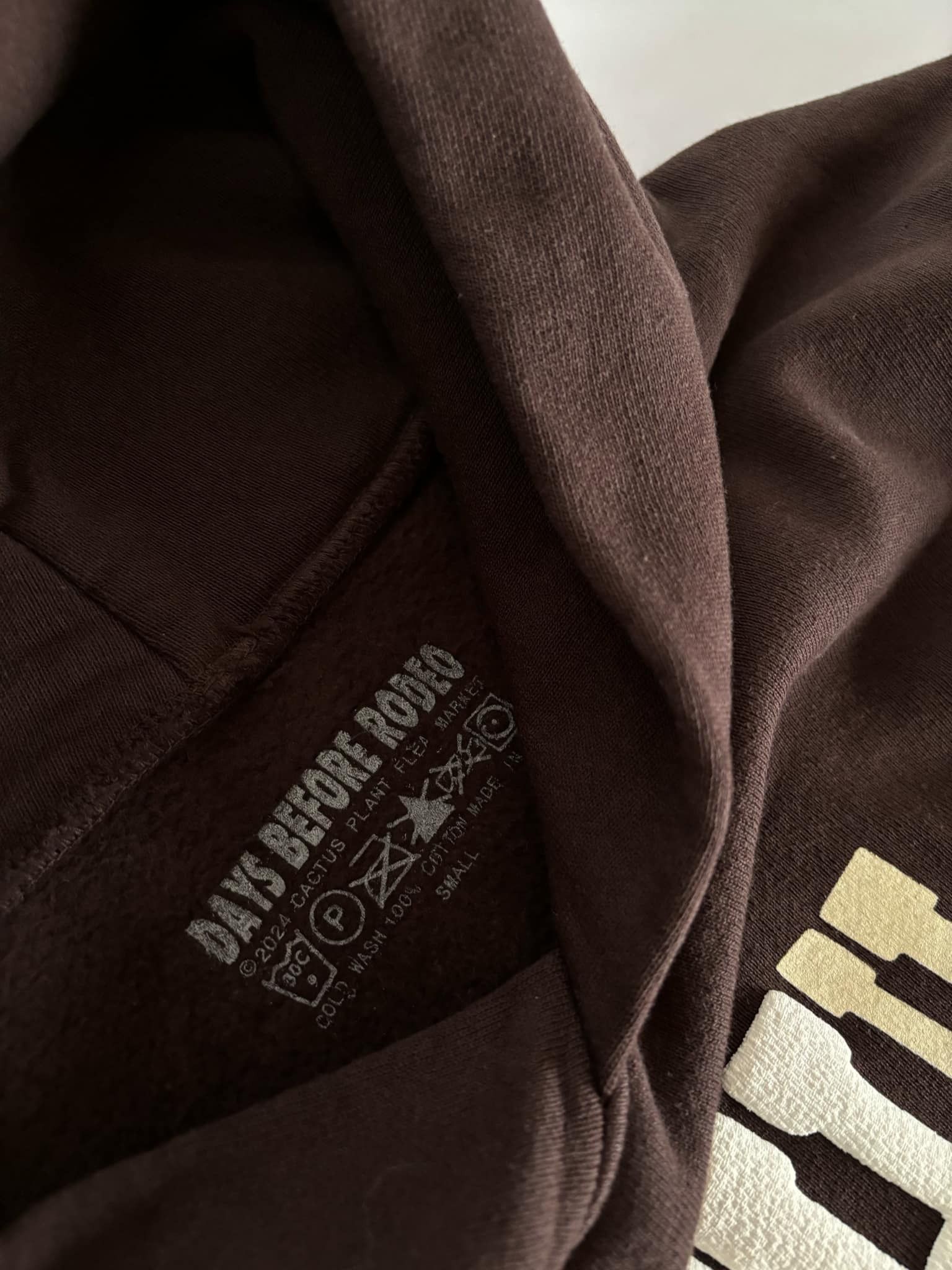 Travis Scott Travis Scott x Cactus Plant Flea Market "Free Thugger" Size US M / EU 48-50 / 2 - 5 Thumbnail