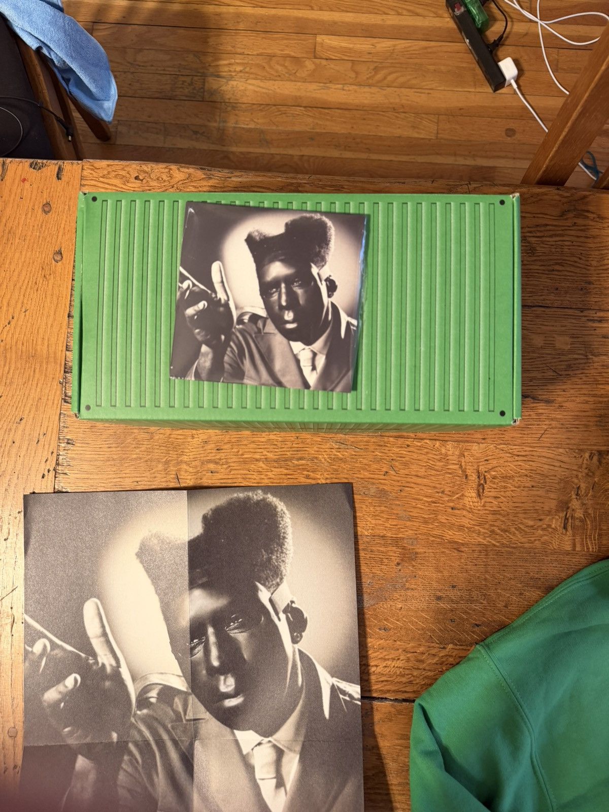 Tyler The Creator Chromakopia Box Set - Hoodie + CD + Poster Size US L / EU 52-54 / 3 - 13 Thumbnail