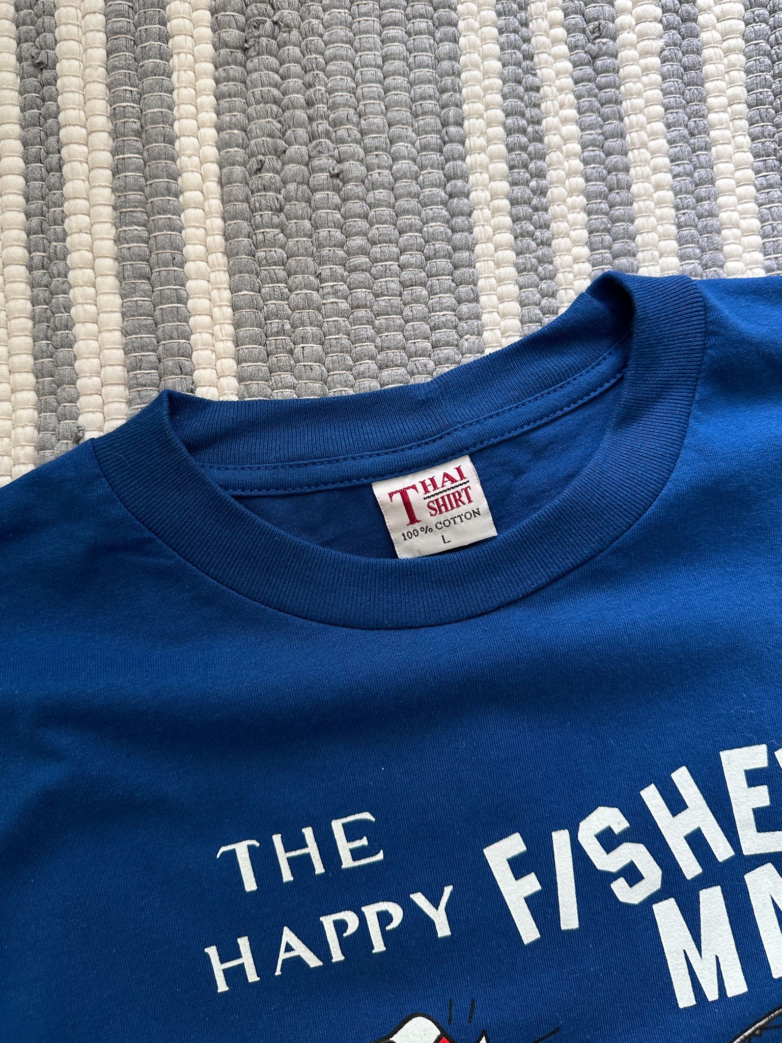Vintage Vintage 90s Funny The Happy Fisherman Tee Size US L / EU 52-54 / 3 - 4 Thumbnail