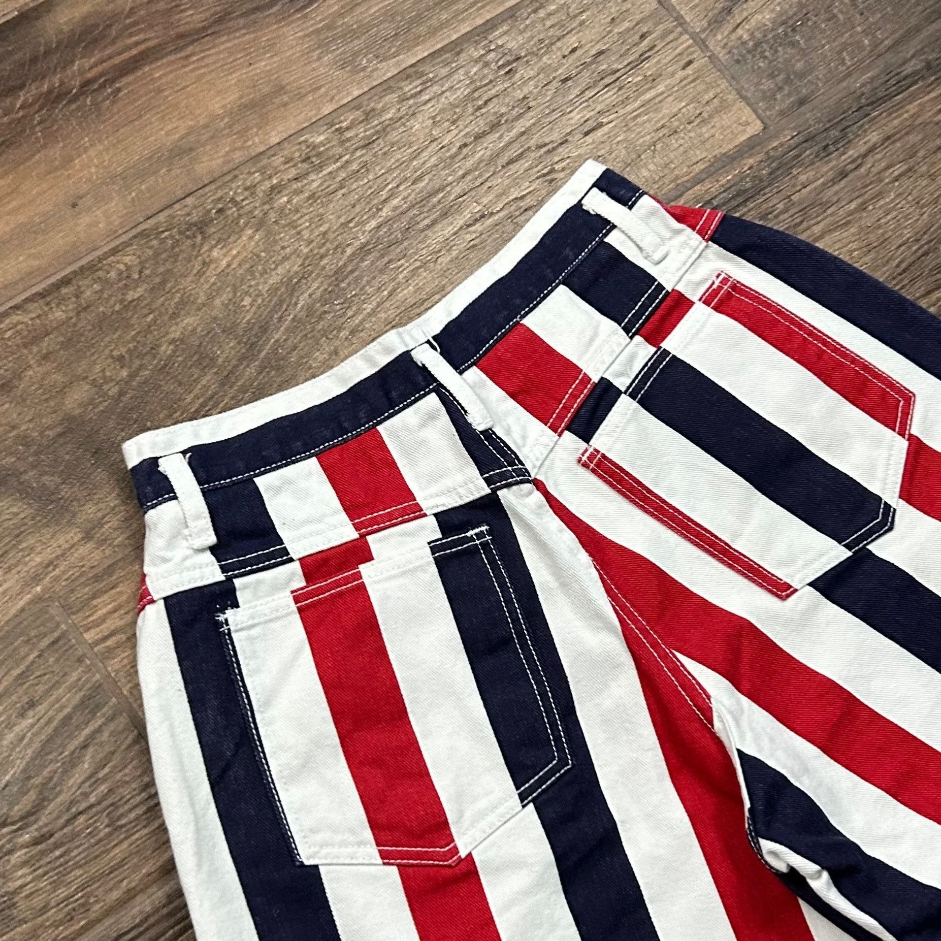 Vintage Vintage 80’s Patty stripe shorts Size 26" / US 2 / IT 38 - 4 Thumbnail