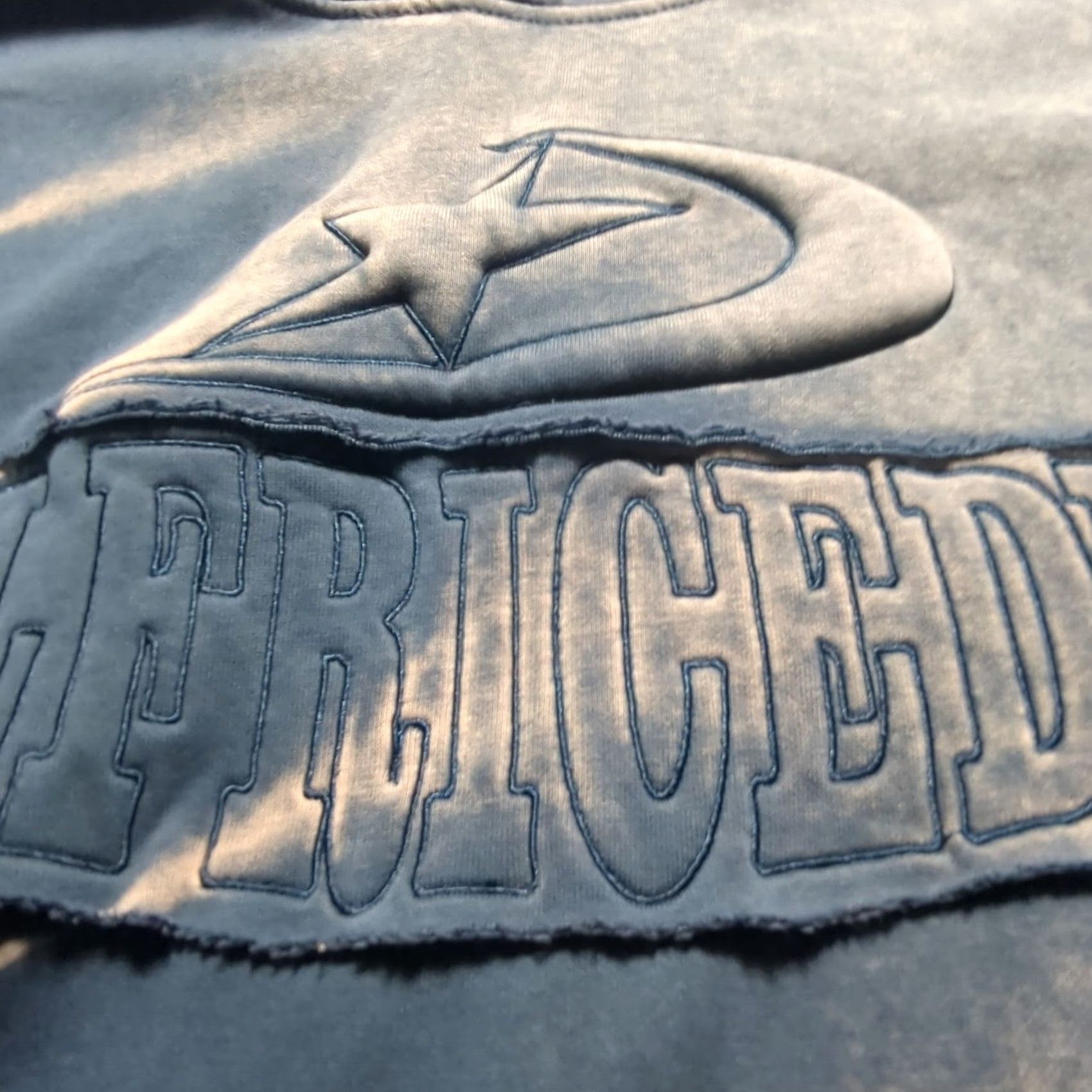Vintage Aelfric Eden Hoodie Sweatshirt Blue Embossed Logo Kangaroo Pocket L Regular Mens Size US L / EU 52-54 / 3 - 3 Thumbnail