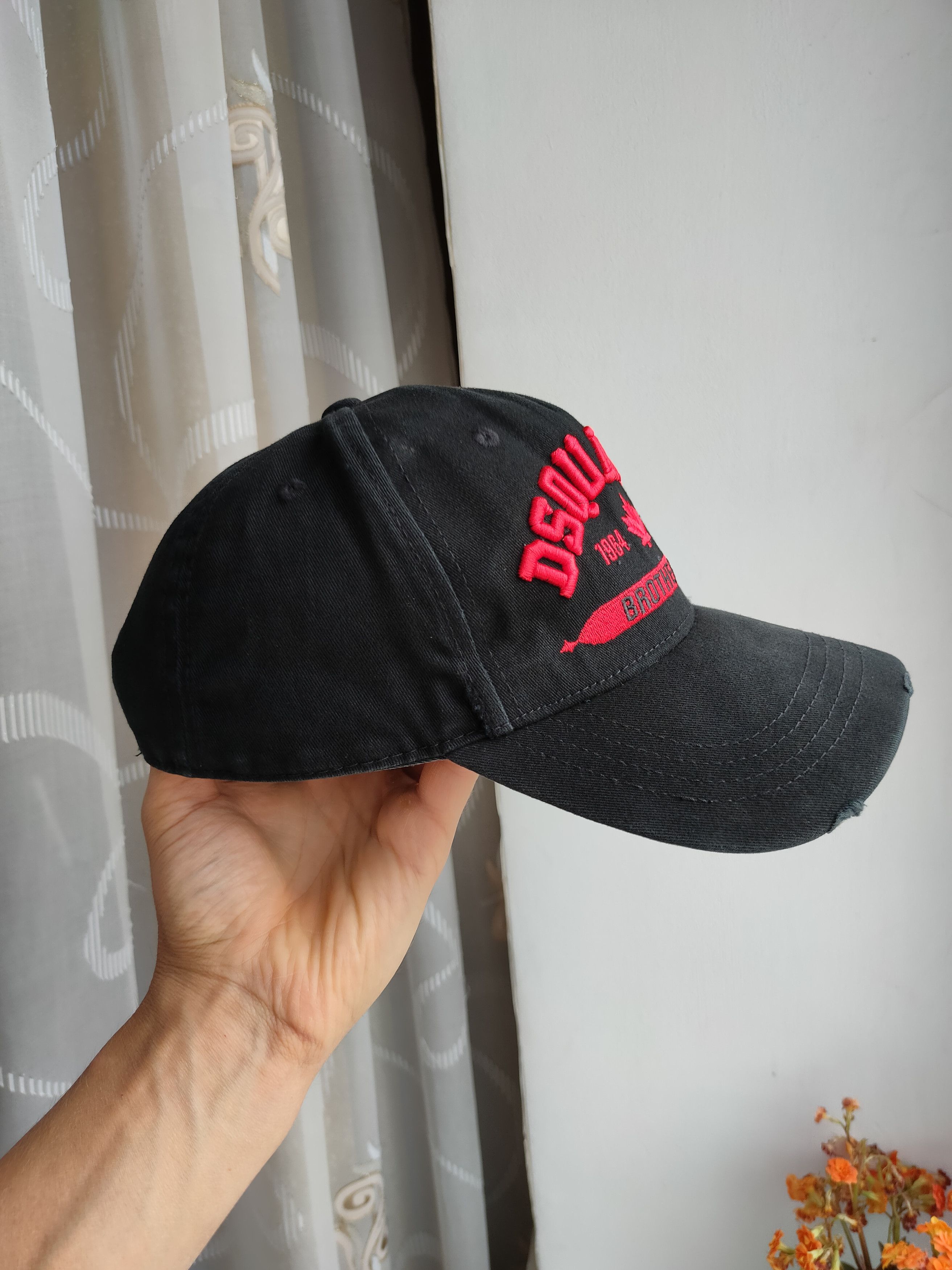 Dsquared2 Dsquared 2 Cap Dsquared2 Brotherhood Cap Italy Size ONE SIZE - 2 Thumbnail