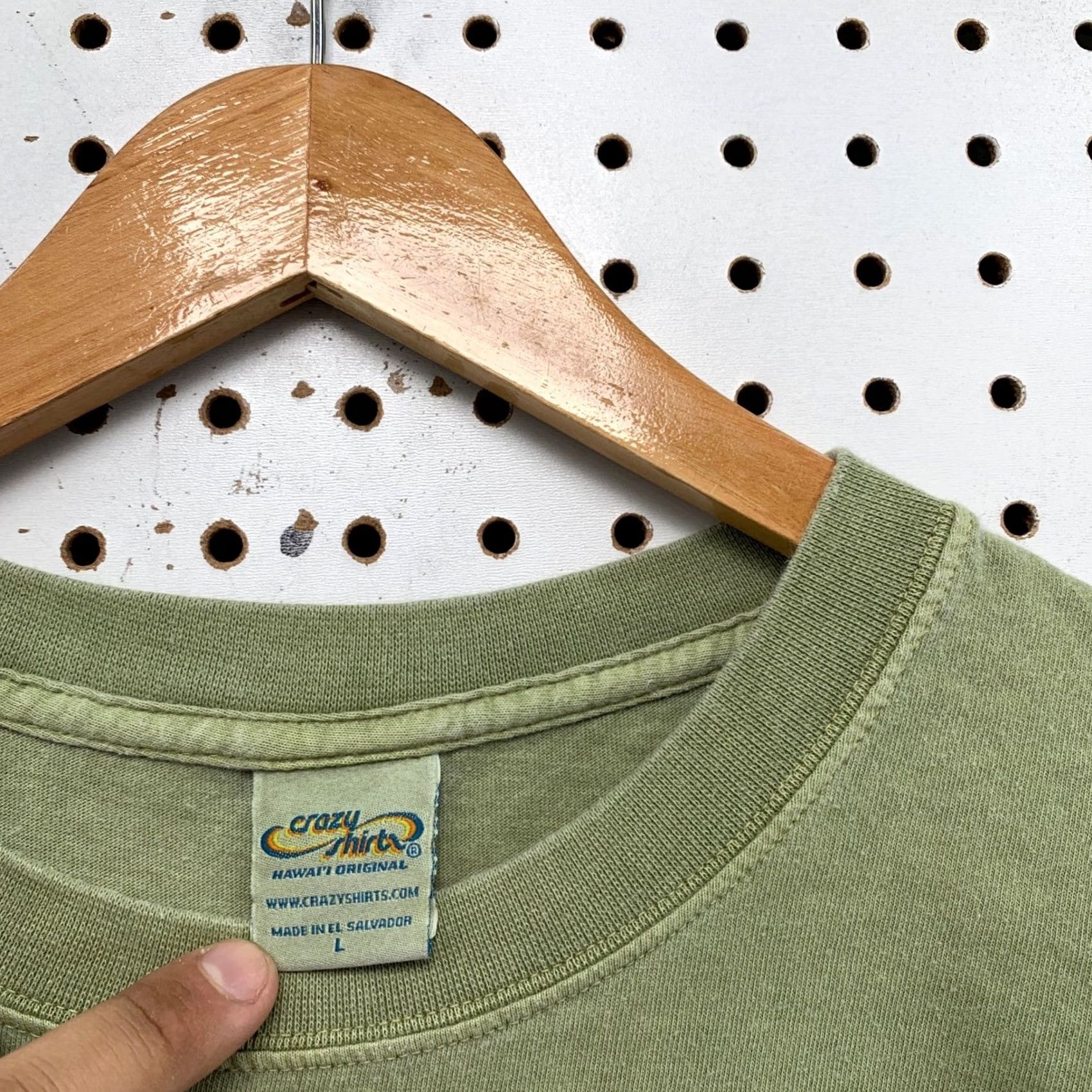Vintage VINTAGE Crazy Shirts T-Shirt Mens Large Green Key West Rooster Hemp Dyed Size US L / EU 52-54 / 3 - 3 Thumbnail