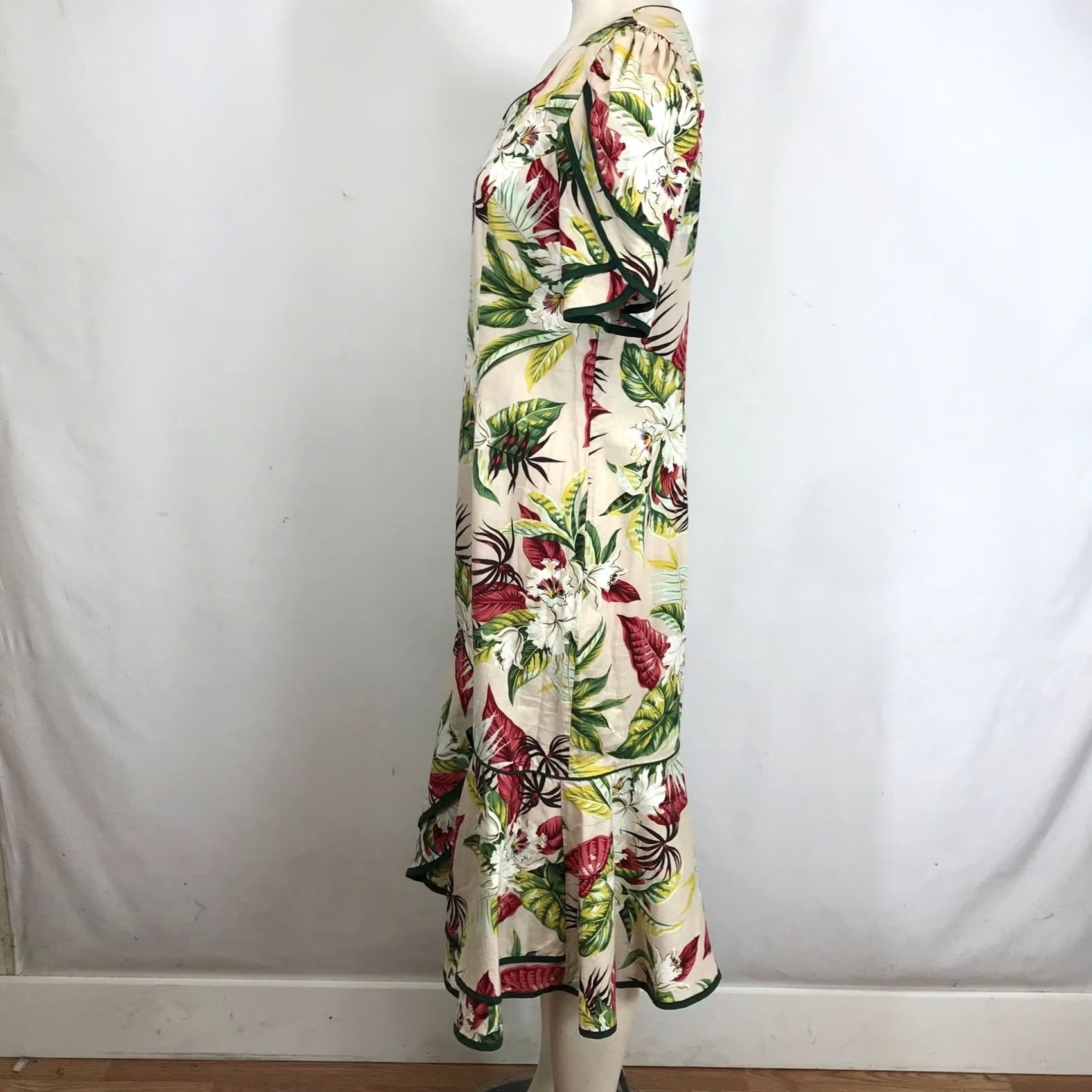 Vintage VINTAGE Unbranded Floral Midi Dress Puff Sleeve Ruffle Hem Square Neck Casual, Party/Cocktail Women Small Cream Sundress, A-Line, Rayon, 2 Size XS / US 0-2 / IT 36-38 - 6 Thumbnail