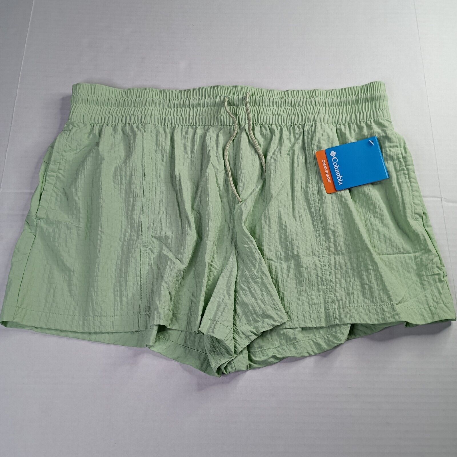 Columbia Columbia Women's Trek Shorts Size L Large Green 3" Inseam Size 32" / US 10 / IT 46 - 1 Thumbnail