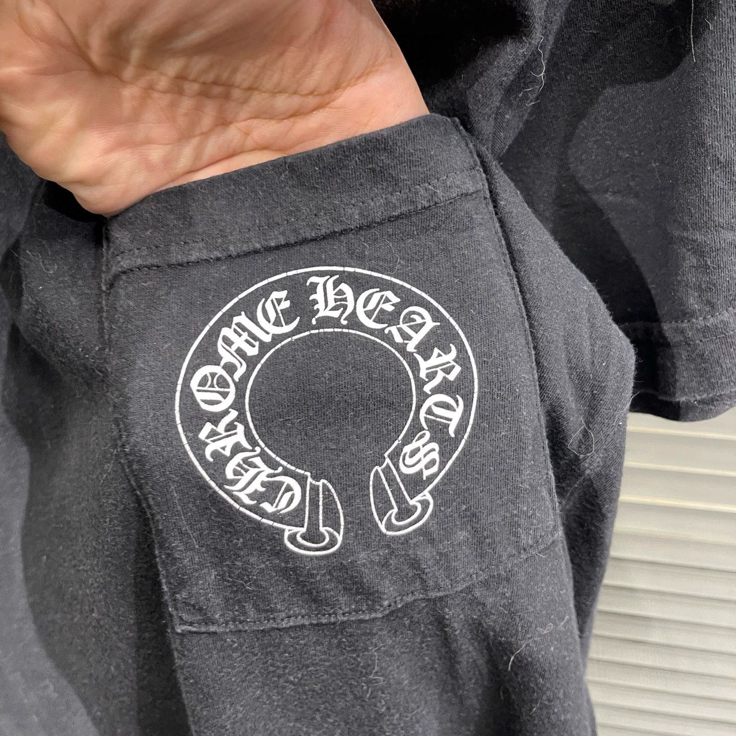 Chrome Hearts Chrome Hearts Black Horseshoe 3E T-Shirt S 95 New Minor Flaw Size S / US 4 / IT 40 - 4 Thumbnail