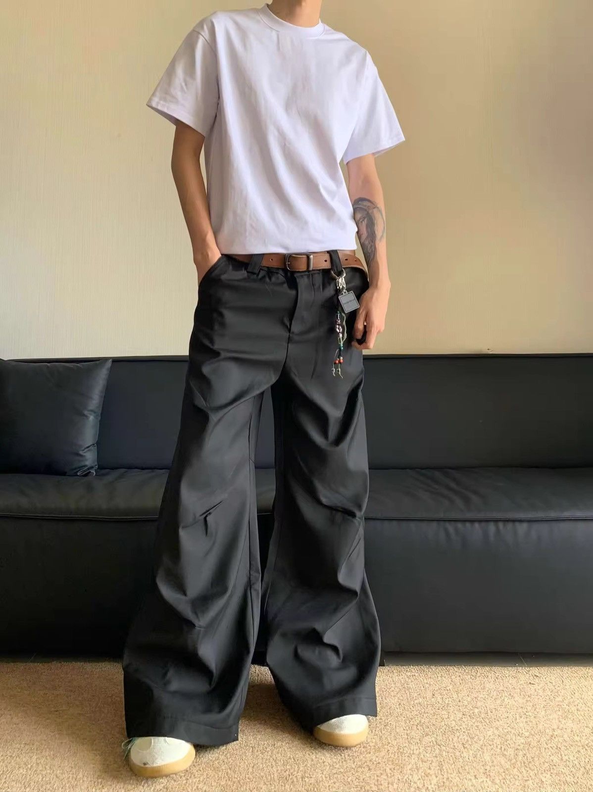Japanese Brand Pleated Rivet Suit Pants Size US 31 - 1 Thumbnail