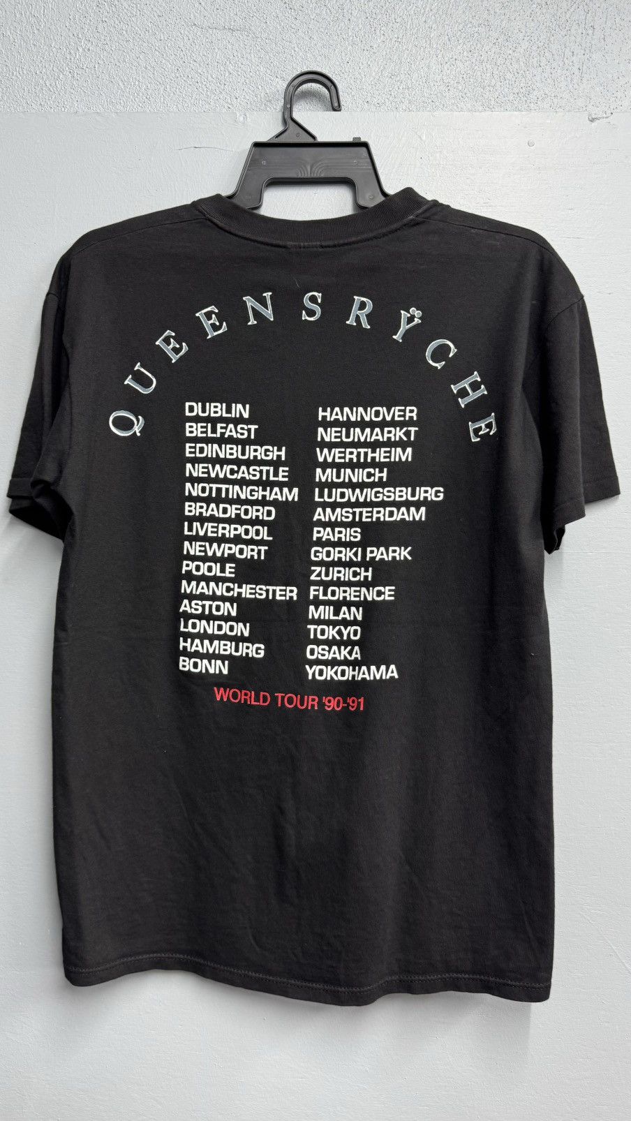 Band Tees × Vintage Vintage Queensryche Size US L / EU 52-54 / 3 - 2 Thumbnail