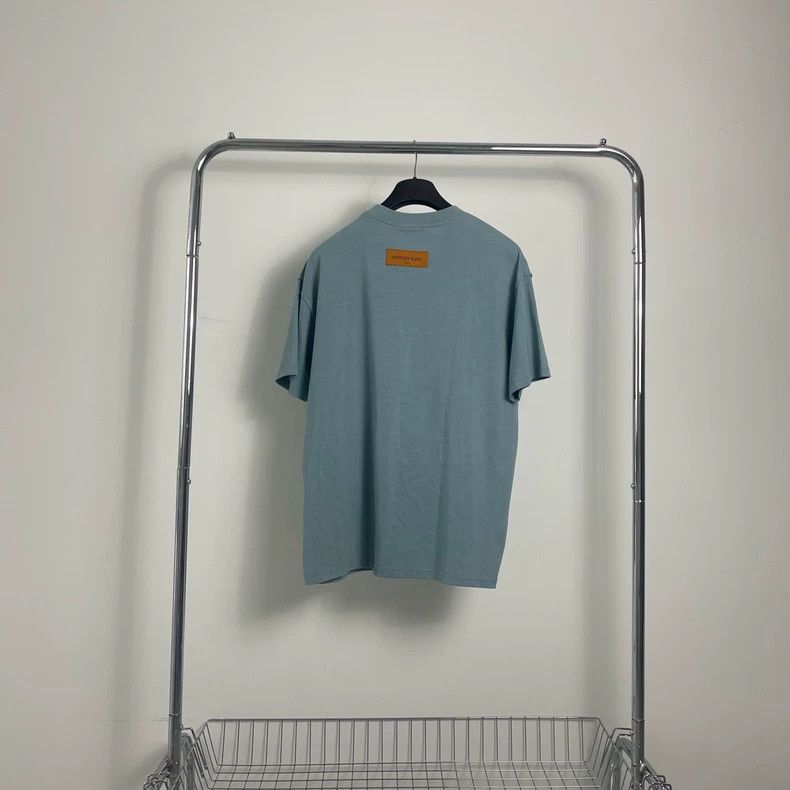 Louis Vuitton Louis Vuitton Haze blue embossed logo short sleeves Size US L / EU 52-54 / 3 - 1 Thumbnail
