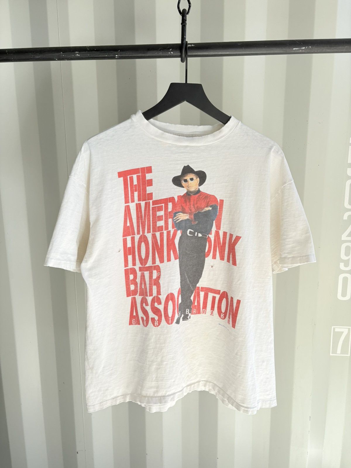 Band Tees Vintage Honky Tonk Thrashed Faded Distressed Shirt GRUNGE Size US XL / EU 56 / 4 - 1 Thumbnail