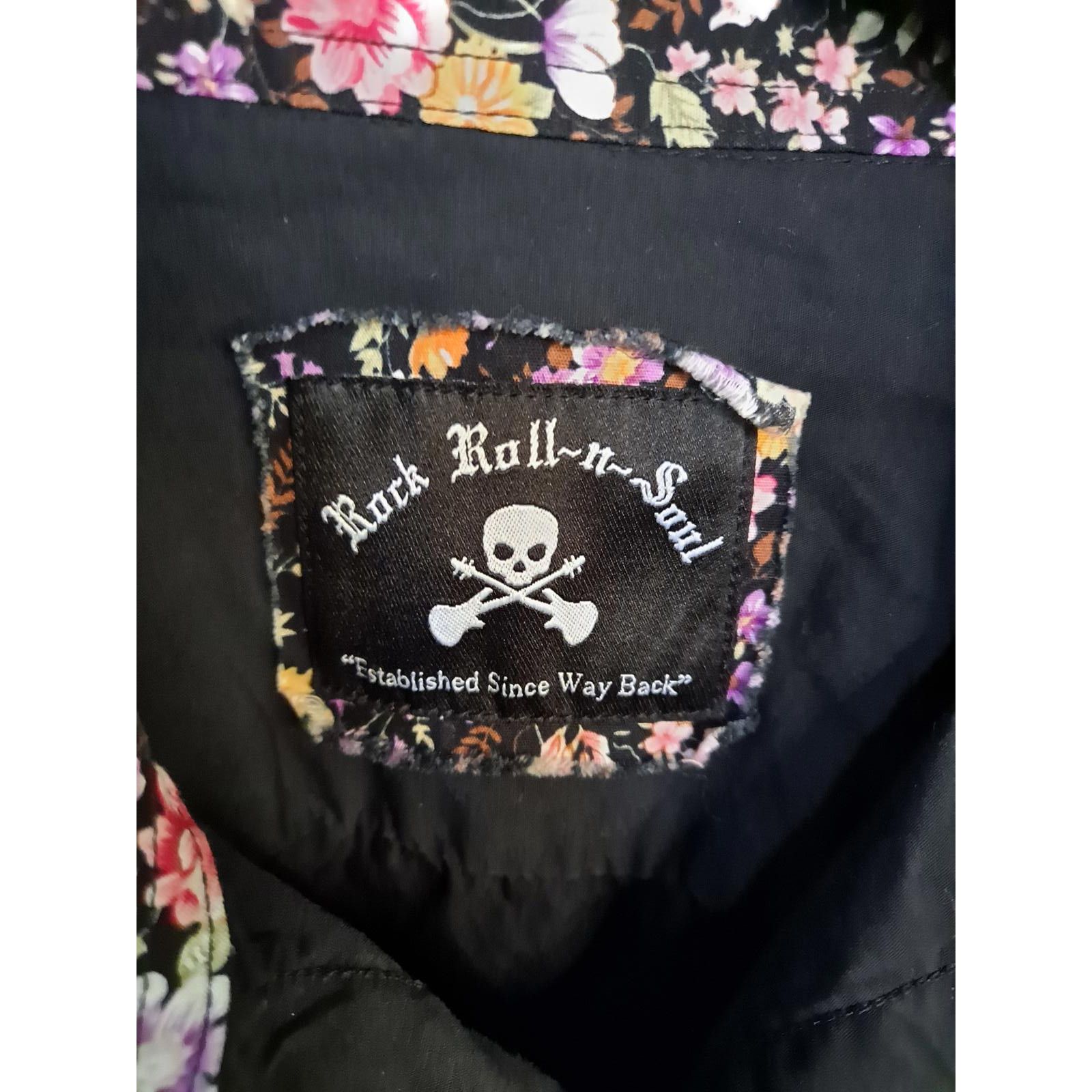Other Rock Roll N Soul Black Button Up Shirt with Embroidered Skul Size US L / EU 52-54 / 3 - 5 Thumbnail