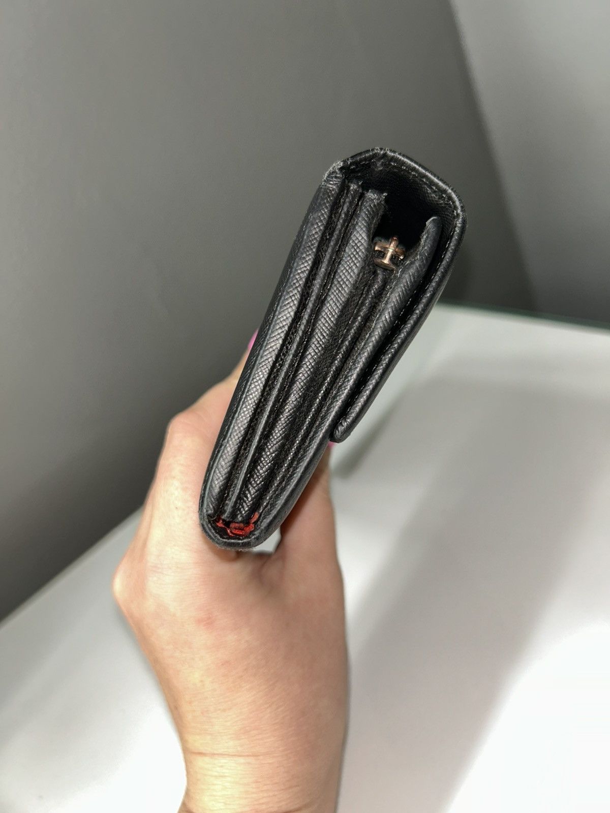 Vivienne Westwood Vivienne Westwood Black Leather Long Wallet w/ Red Interior Size ONE SIZE - 16 Thumbnail