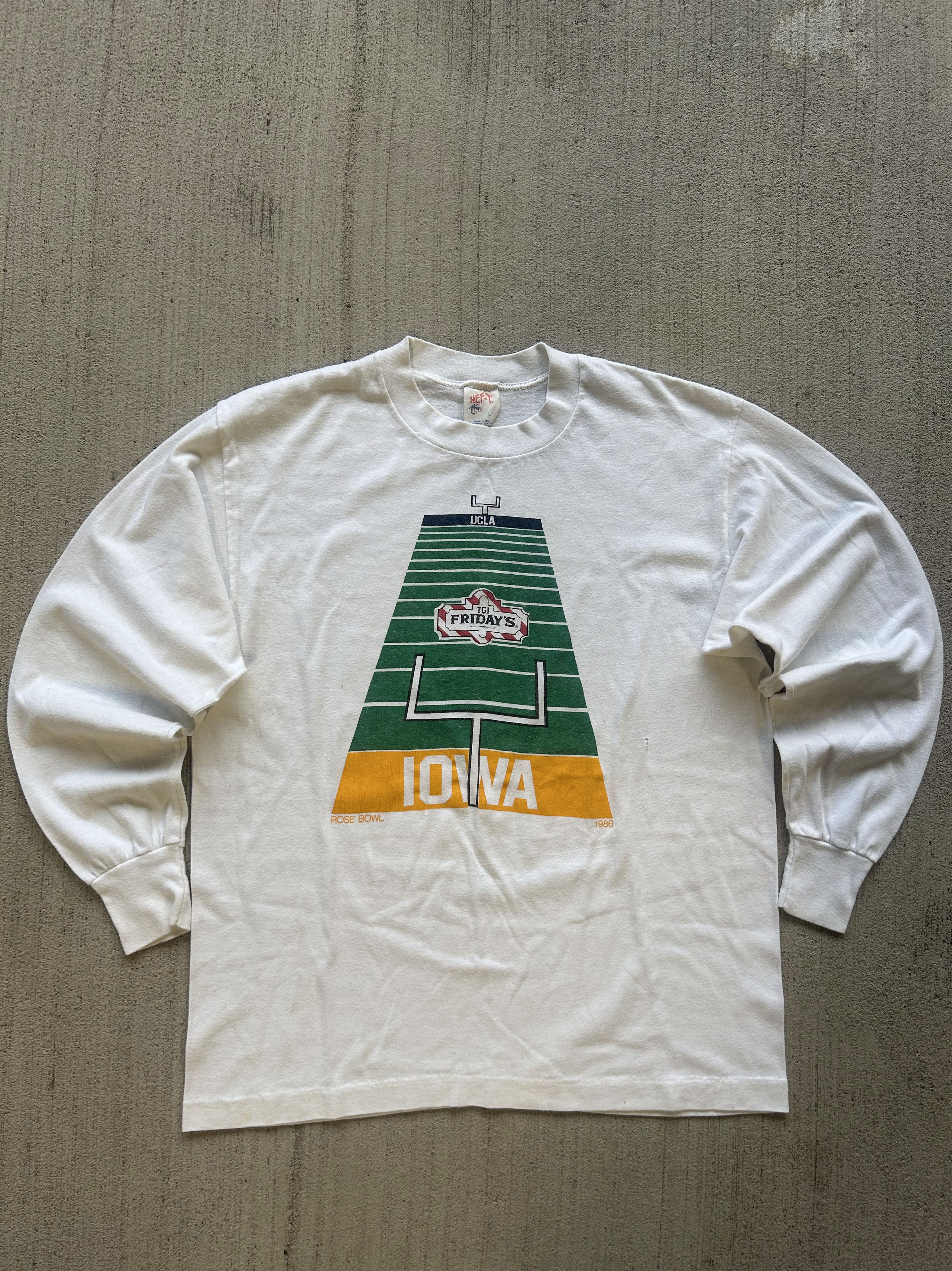 Vintage Vintage 1986 Iowa vs UCLA Rose Bowl Single Stitch Long Tee Size US L / EU 52-54 / 3 - 1 Thumbnail