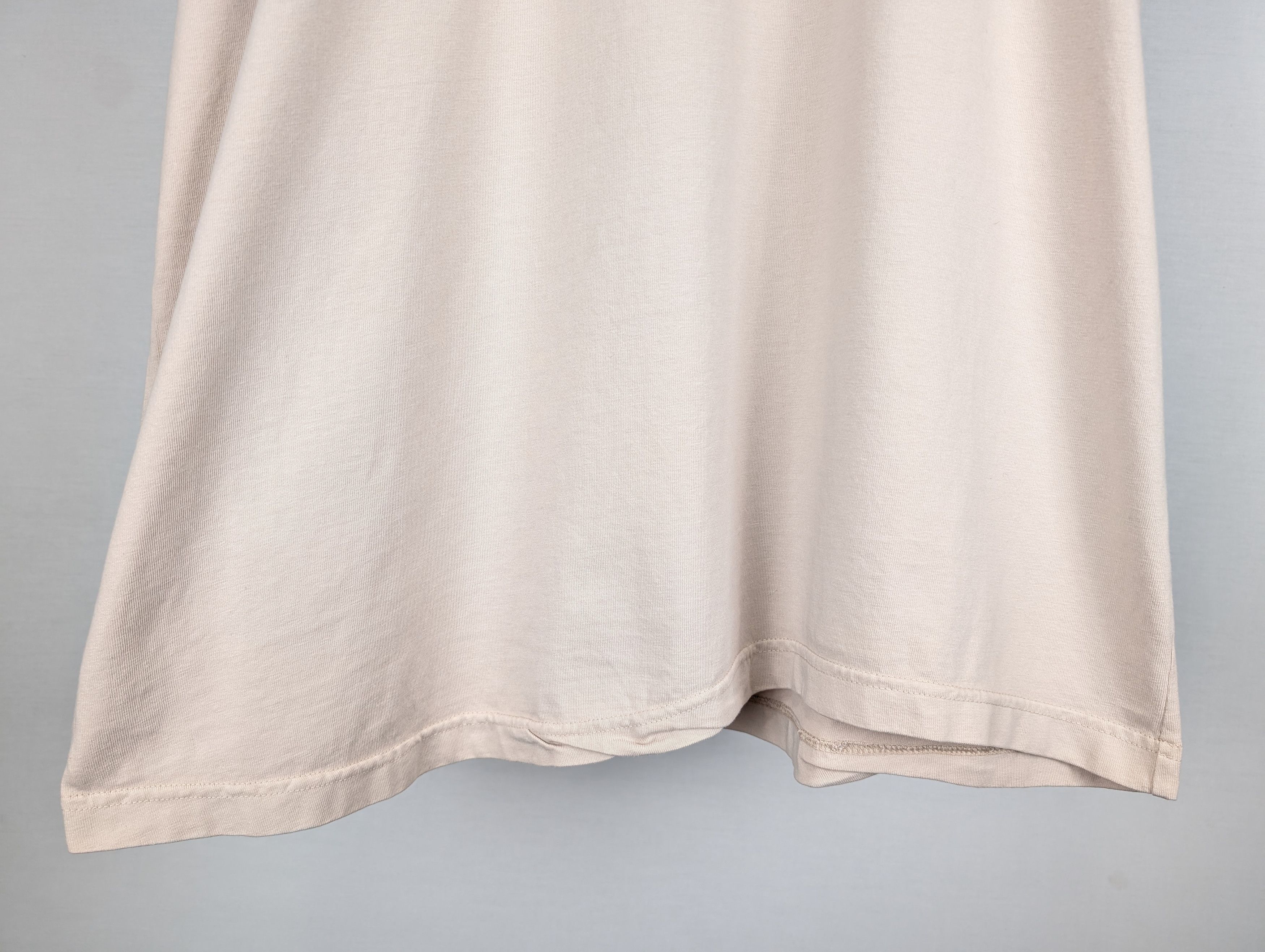 Balenciaga o1rshd1 Q:2 / Vintage Unity Stretched Out T-Shirt Beige Size US M / EU 48-50 / 2 - 5 Thumbnail