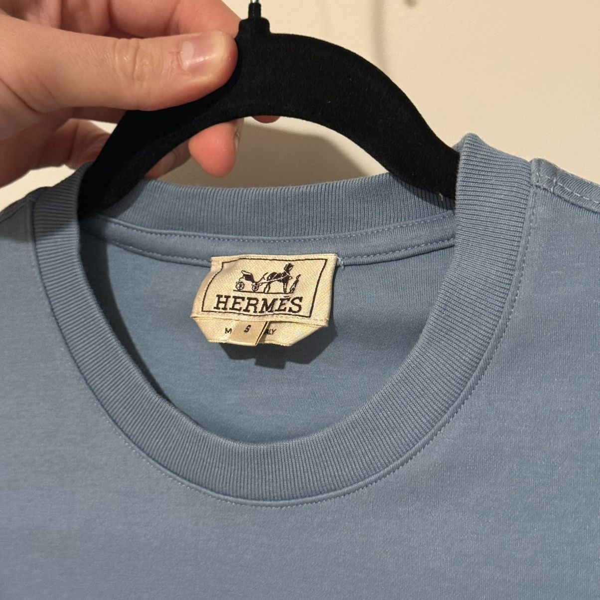 Hermes Hermès Men’s "Quarterb'H" Sky Blue Crewneck T-shirt Small Size US S / EU 44-46 / 1 - 11 Thumbnail