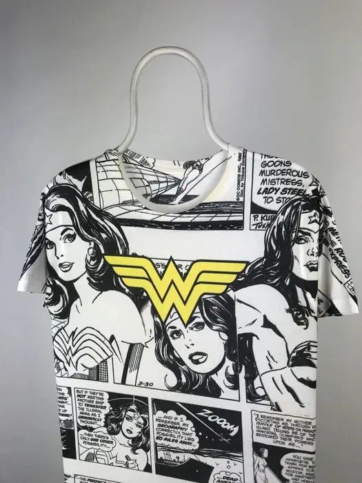 DC Comics Wonder Woman T-shirt movie dc comics size Medium Size US M / EU 48-50 / 2 - 5 Thumbnail