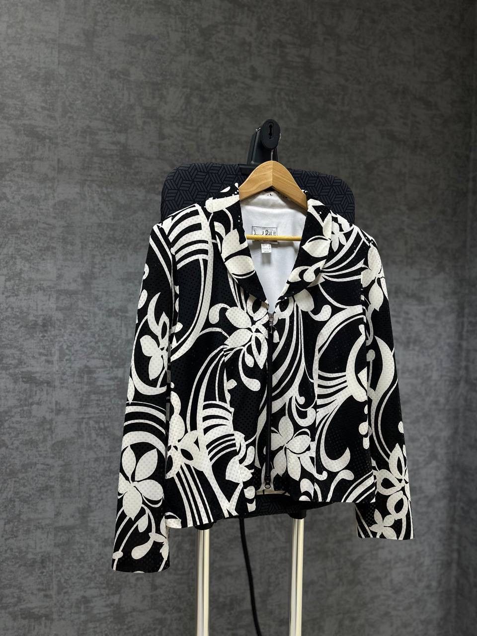 Japanese Brand × Vintage Vintage Joseph Ribkoff Trends White Jacket Size M / US 6-8 / IT 42-44 - 9 Thumbnail