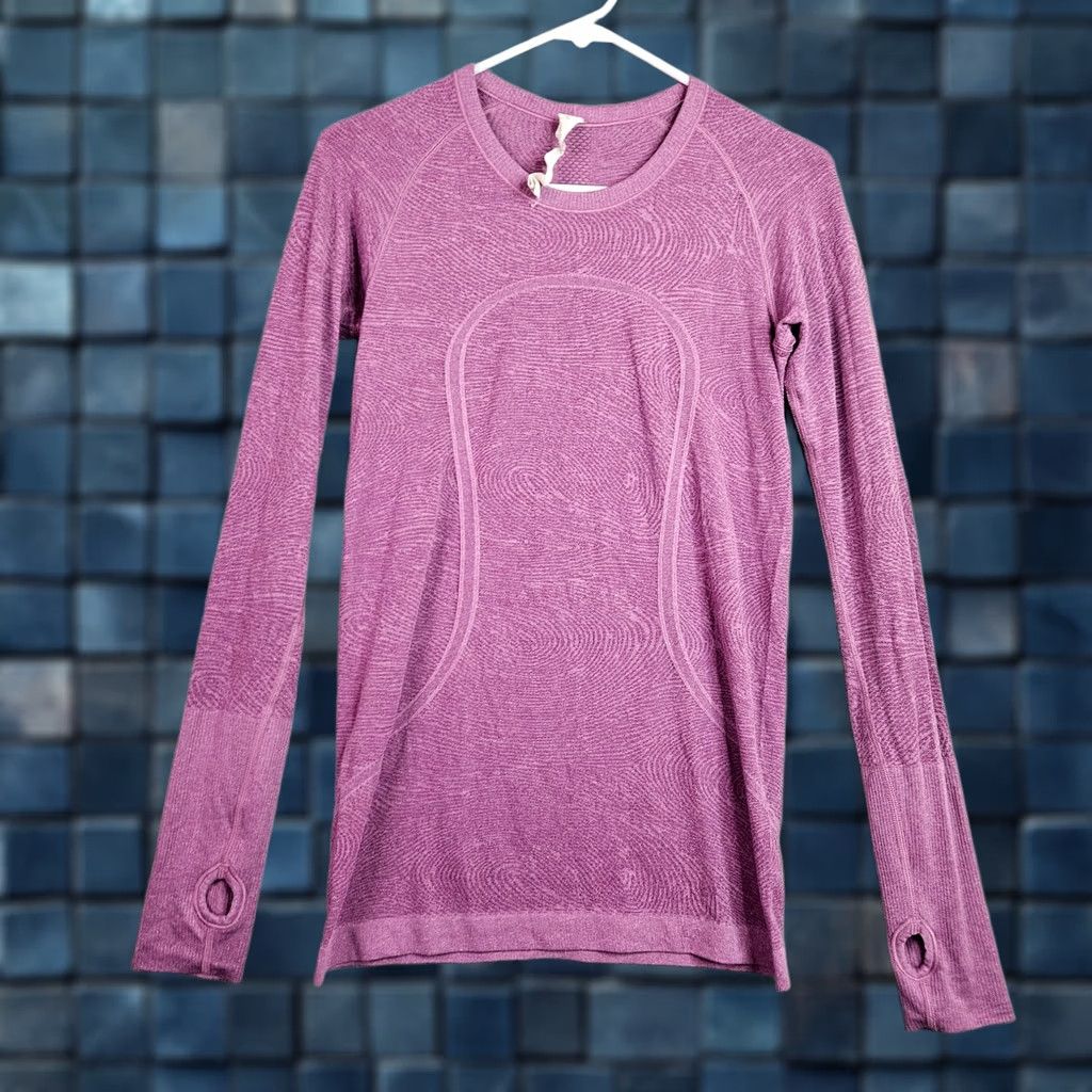 Lululemon Lululemon Womens6 Purple Swiftly Tech Seamless Athletic Top Thumbholes Regular Fit Short Sleeve Casual Sleeve Activewear Top Womens Girls Size M / US 6-8 / IT 42-44 - 1 Thumbnail