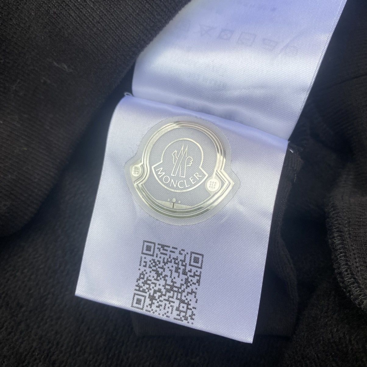 Moncler MONCLER X LULU LI Cropped Hoodie Size US S / EU 44-46 / 1 - 13 Thumbnail