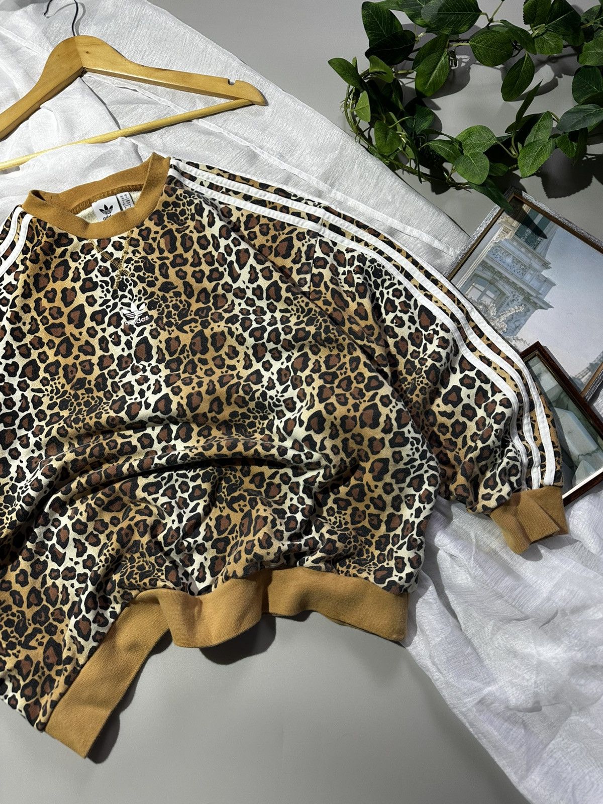 Adidas Oversized Leopard Sweatshirt Adidas Originals Size L / US 10 / IT 46 - 5 Thumbnail