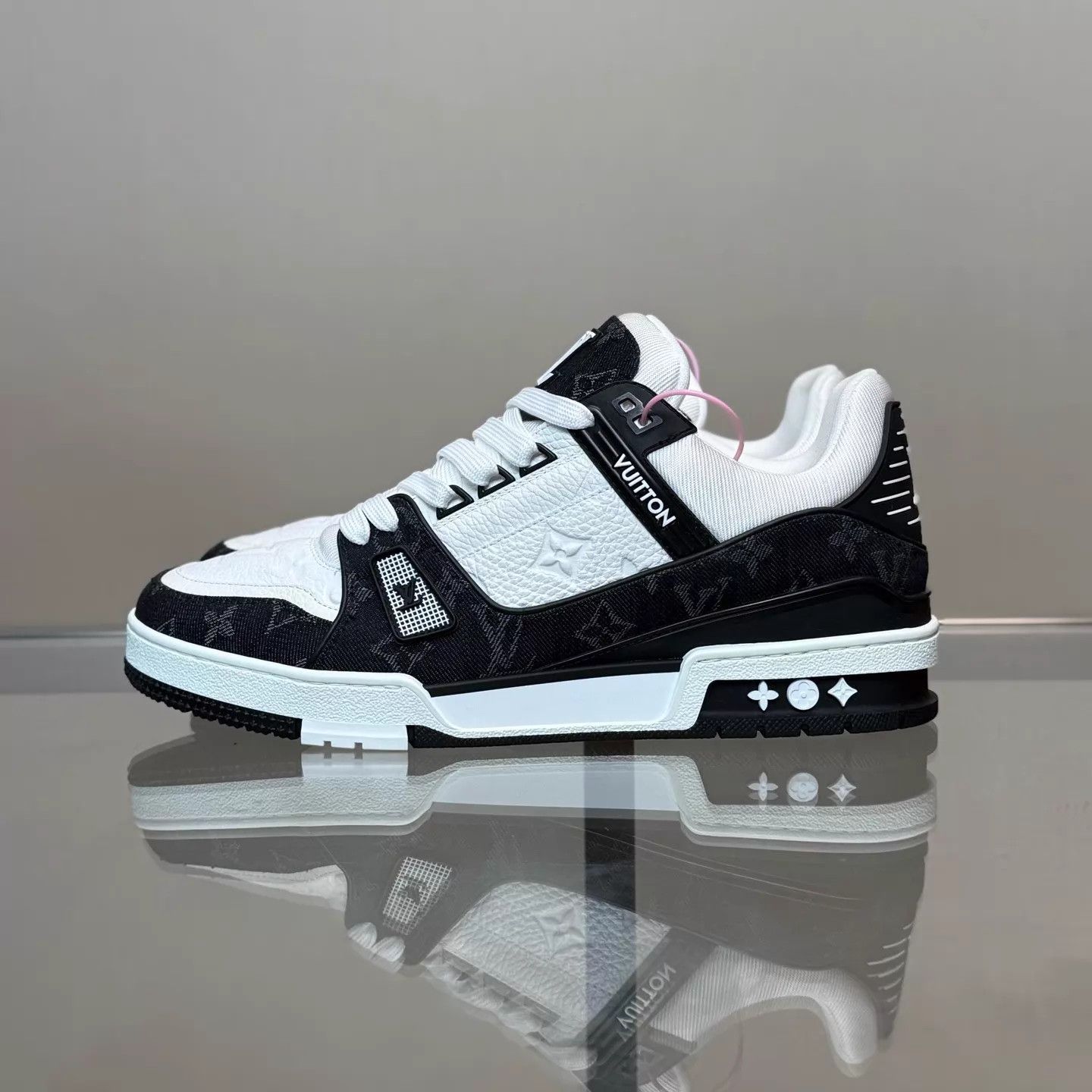 Louis Vuitton LV Trainer Black White Denim UK9(43) New Unworn Original Box Size US 10 / EU 43 - 2 Thumbnail
