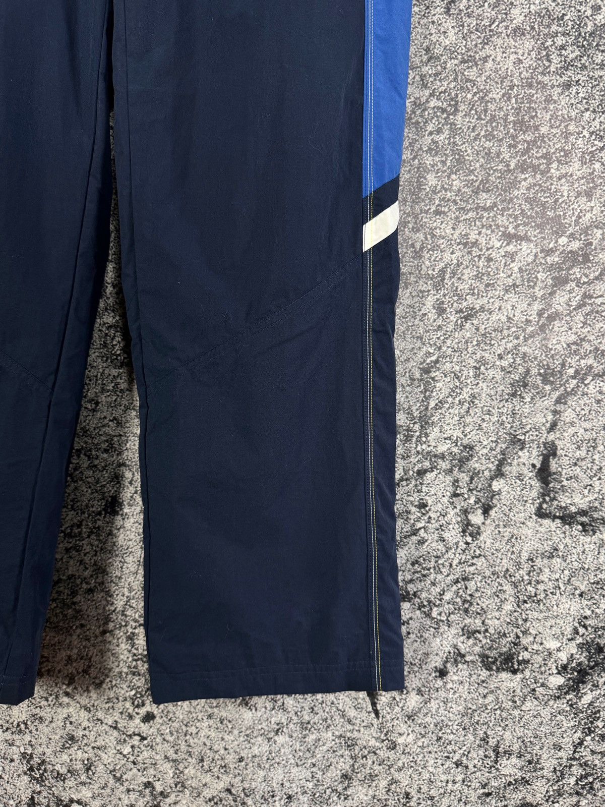 Nike Vintage Nike 72 Track Pants Retro Streetwear Y2K Style Sz S Size US 30 / EU 46 - 6 Thumbnail