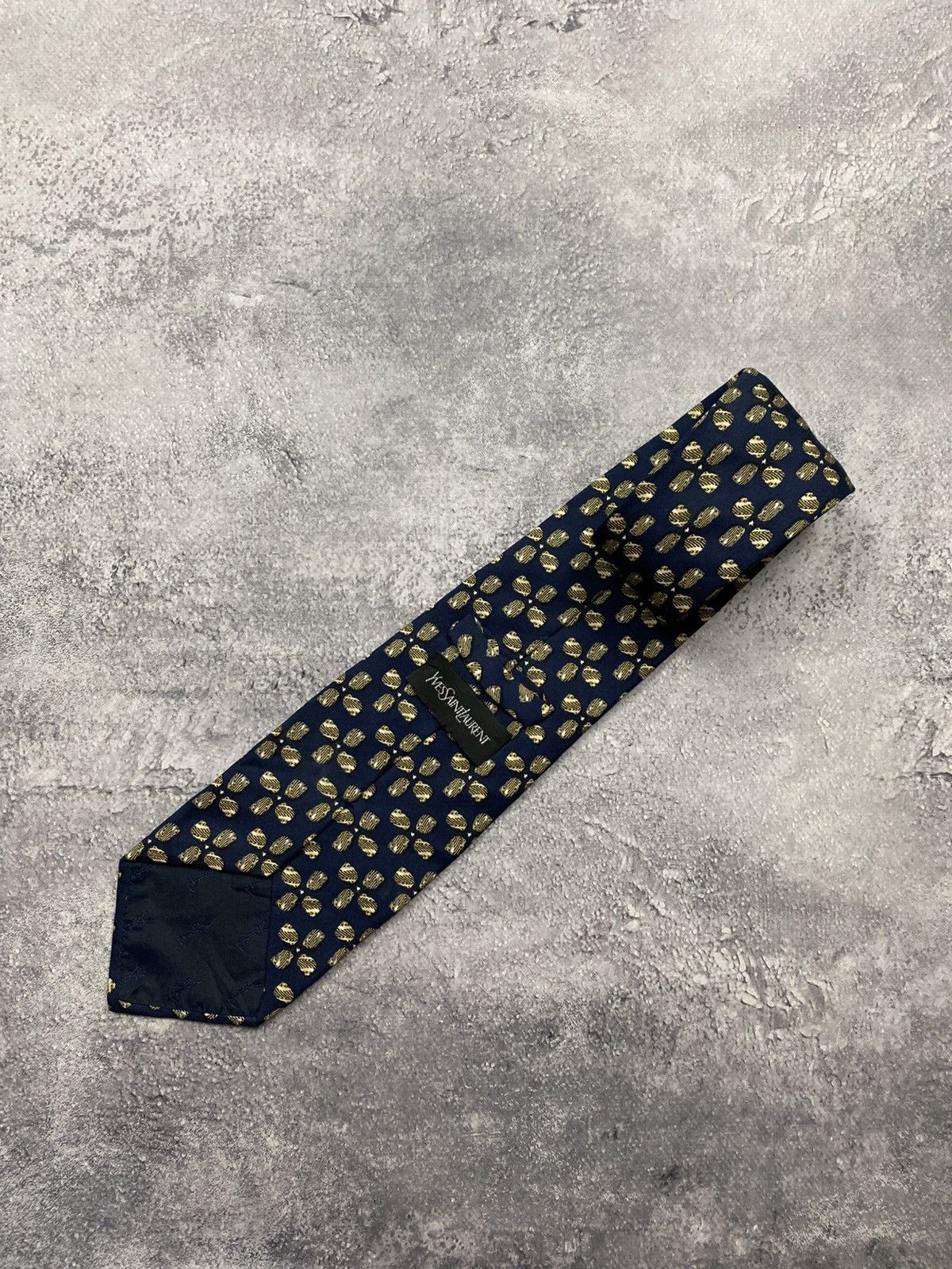 Yves Saint Laurent Yves Saint Laurent YSL Tie Vintage Monogram Old Money 90s Size ONE SIZE - 7 Thumbnail