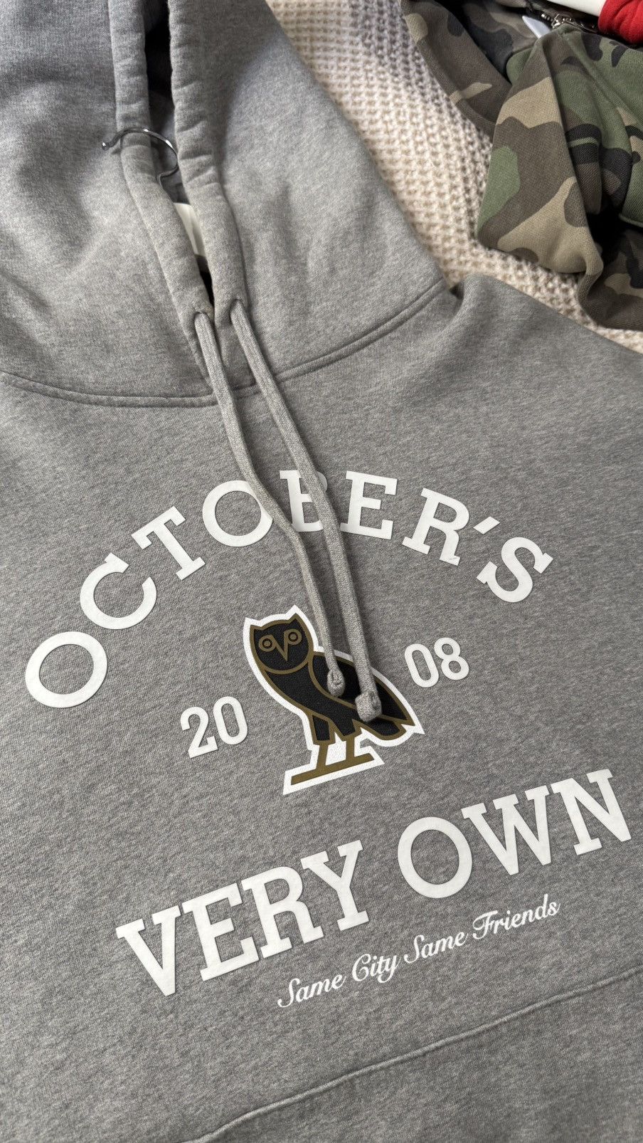 October's Very Own OVO Same City Same Friends Size US L / EU 52-54 / 3 - 1 Thumbnail