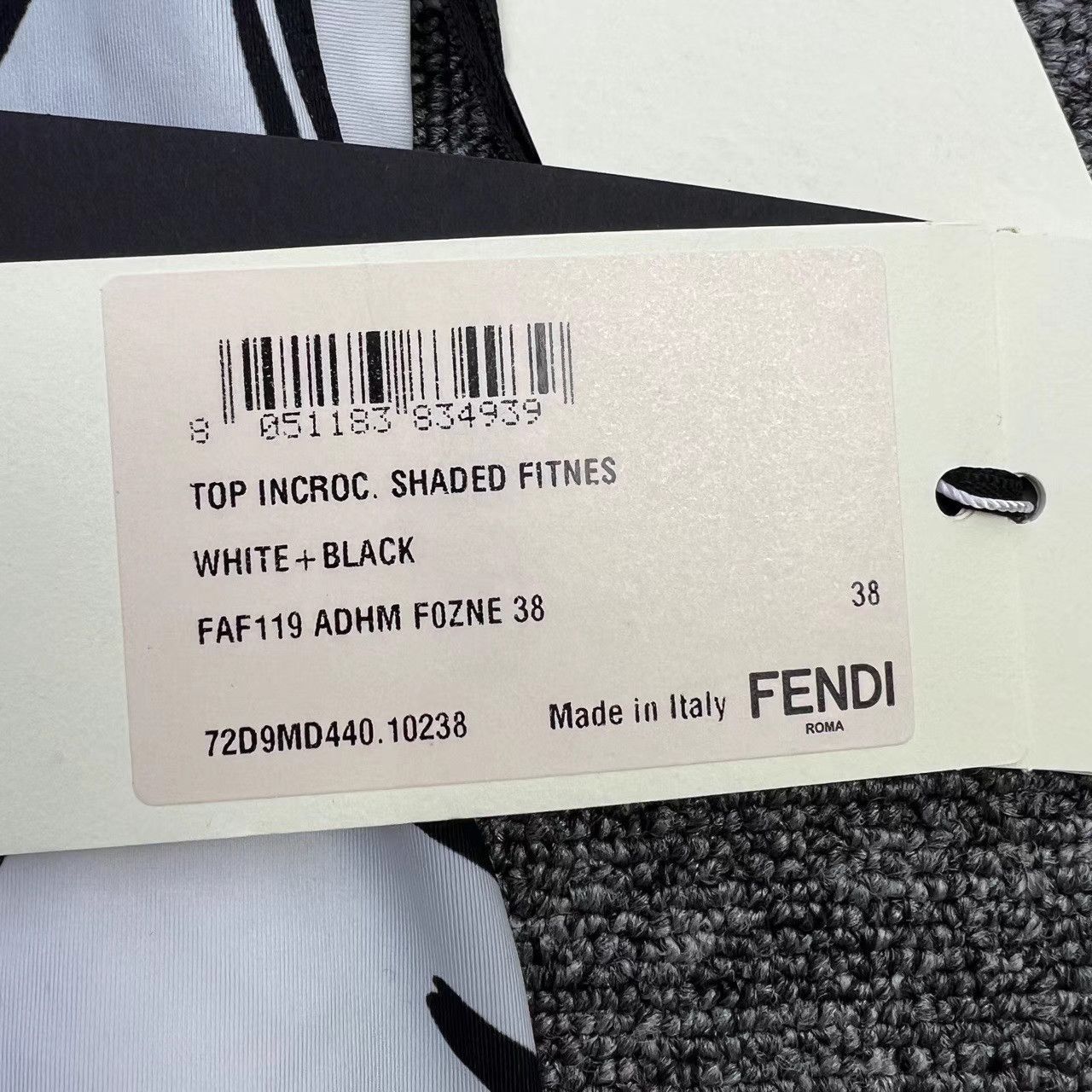 Fendi Fendi Black & White Script Logo Sports Tank K12 Size XS / US 0-2 / IT 36-38 - 5 Thumbnail
